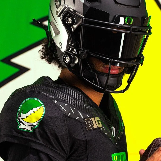 Oregon Unveils “Grateful Ducks” Uniforms for Tie-Dye Out at Autzen Stadium