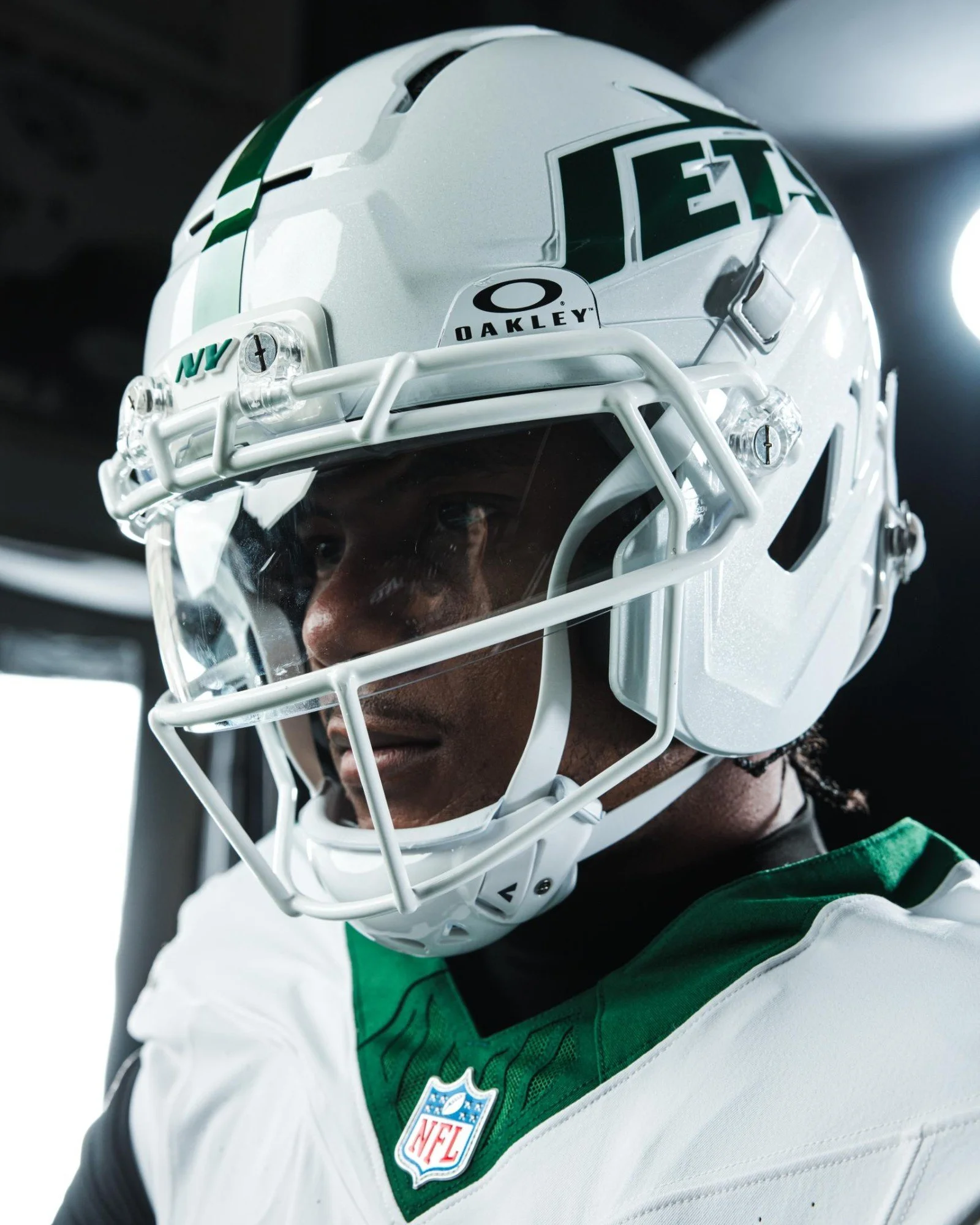 New York Jets Unveil New "White Out" Helmets
