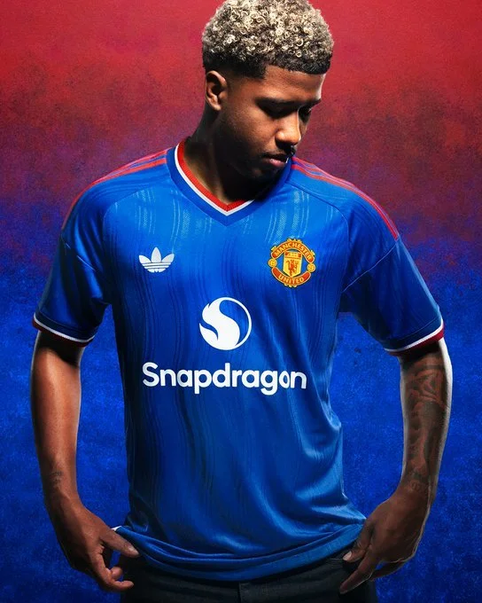 Manchester City 2022-23 Away Kit — UNISWAG