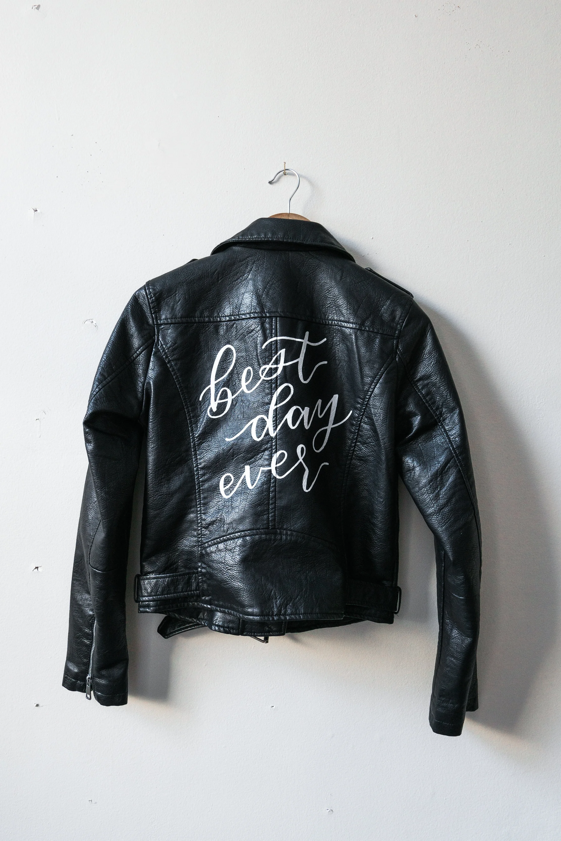 Faux leather | Size M
