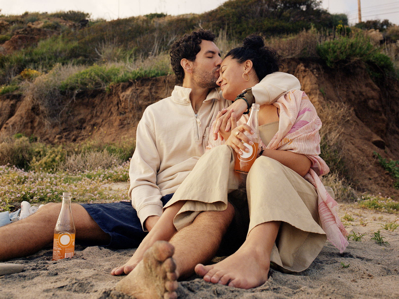 Bianca+Loui_Global-Shoot-2023_Dating-04_all-media_in-perpetuity.png