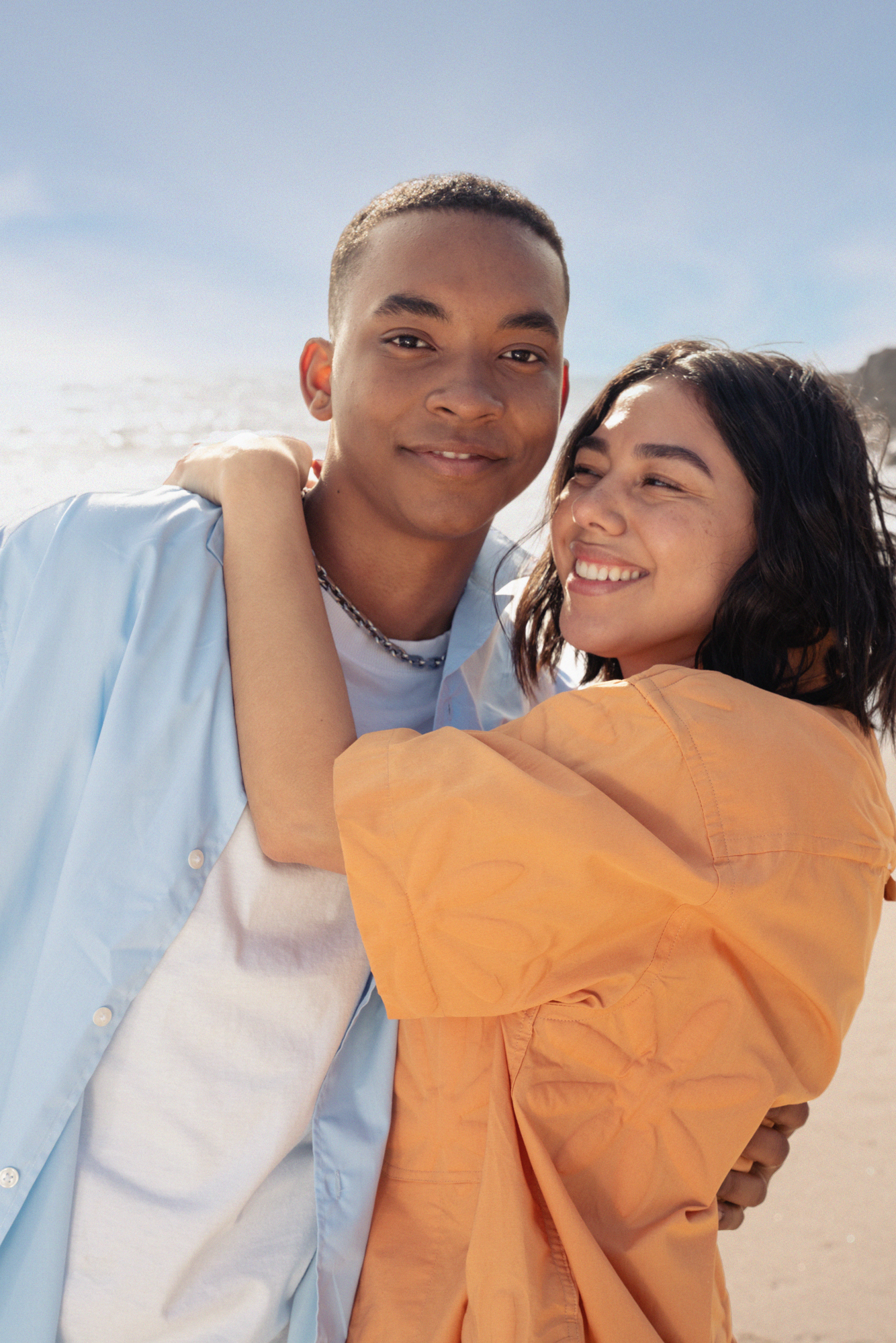 Dilan+Abi_Global-Shoot-2023_Dating-03_all-media_in-perpetuity.png