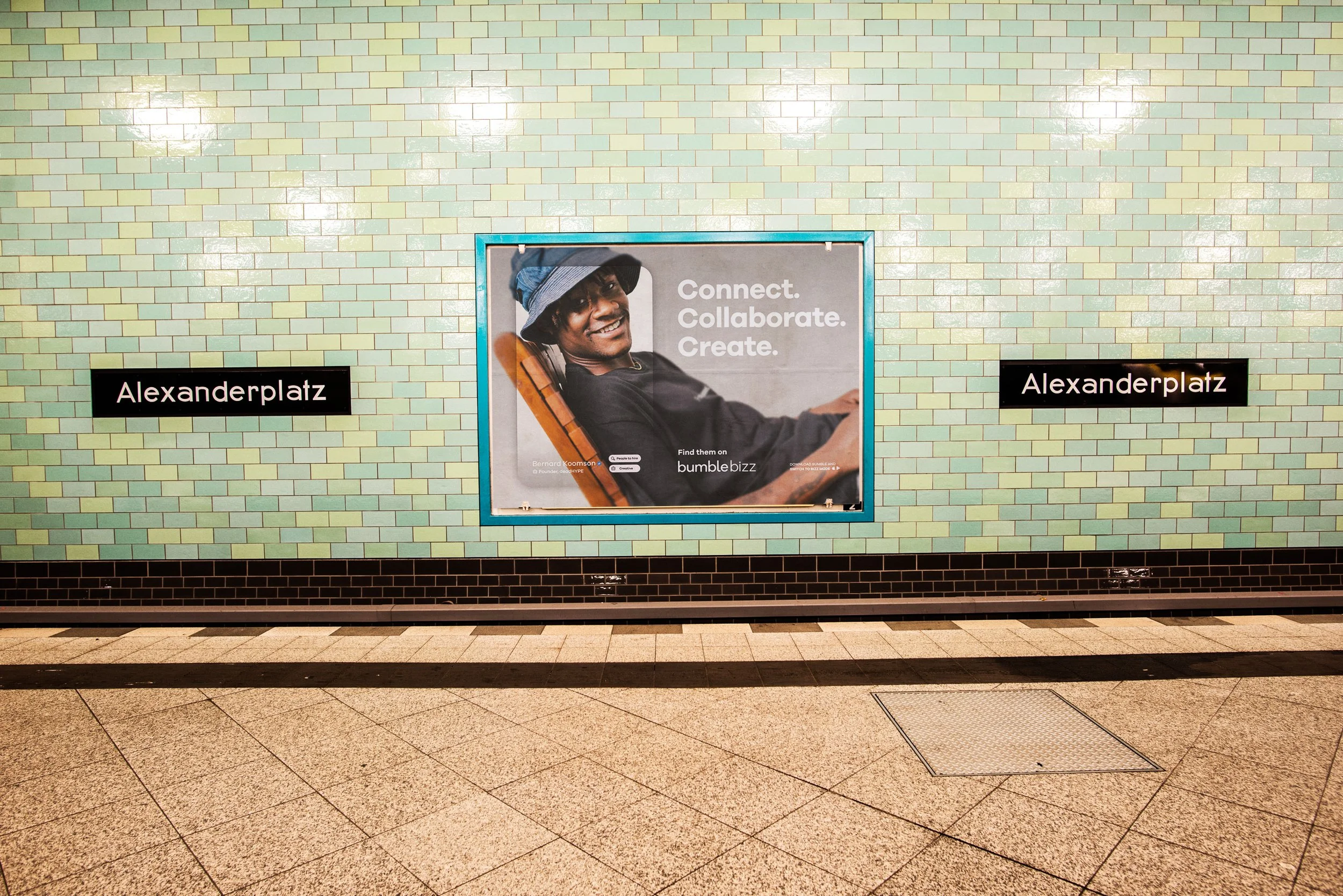 Berlin-Subway_alexanderplatz_001.jpg