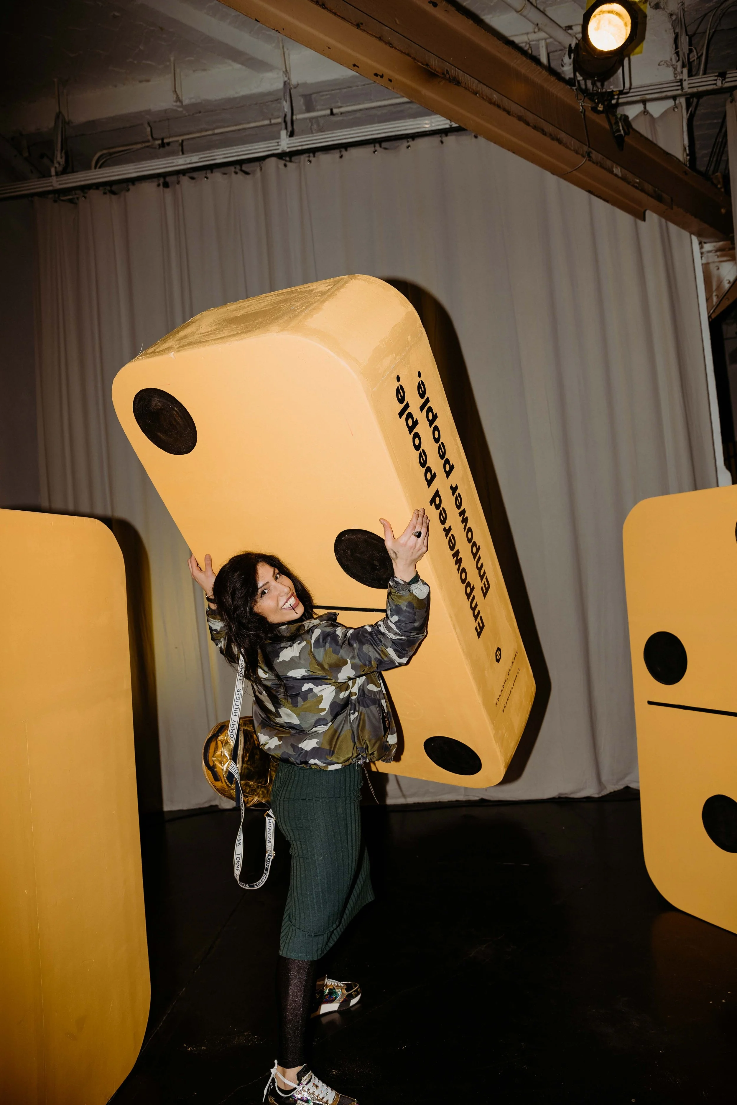 Bumble_DominoEffect_VDay_Berlin_34.jpg