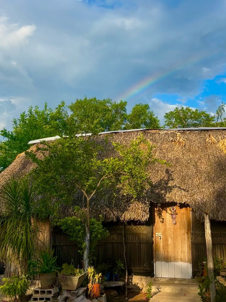Medicina Maya 

Whilst this medicine involves the entire body and soul, it is largely centred around the core- el Centro 🤍

Something I wasn&rsquo;t expecting in my days with my teachers was to receive this work in such a deep way in my own body. Re