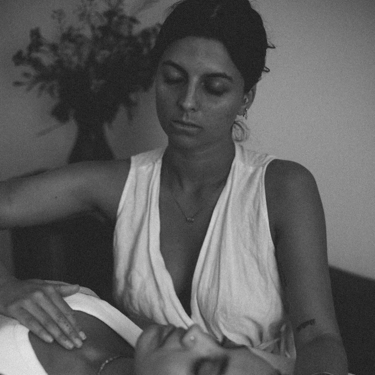 Final availabilities for honouring this wild and transformative year&hellip;. 
If your system is longing for some support in integrating all that this year has initiated in you,
If there are sheddings that need to be marked in ritual,
If your heart n