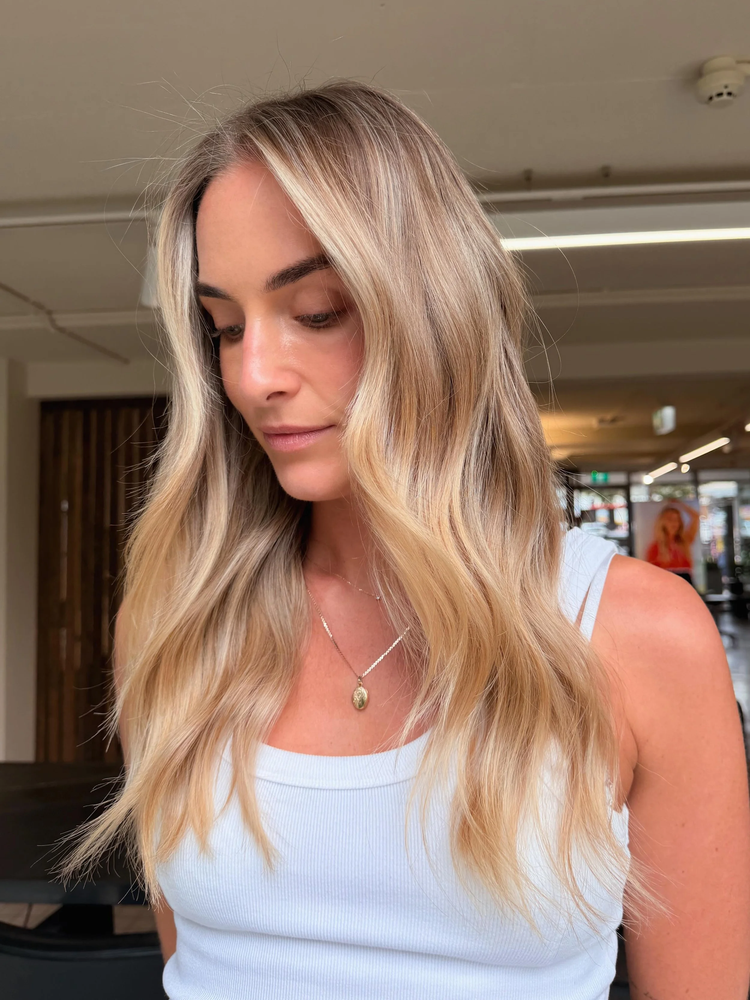 The perfect lived-in honey blonde by @lauren.elise.hair using @kevin.murphy.australia 💛🤍 #fuchshair #blondehair #kevinmurphy #sydneyhairdresser
