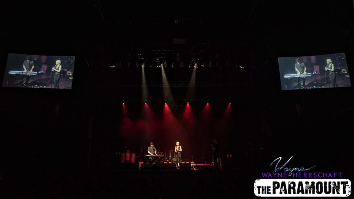 huntingtonParamountLiSaRichStage.jpg