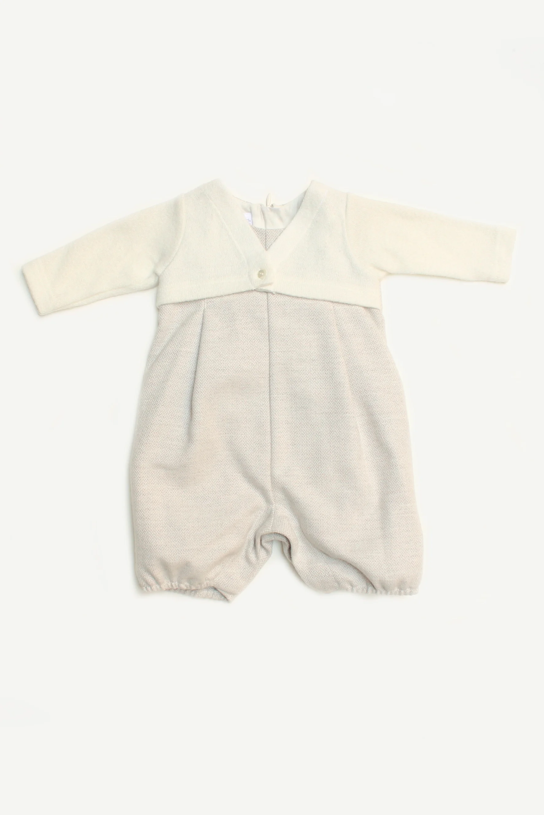 Pagliaccetto neonato in maglia panna e spigato grigio