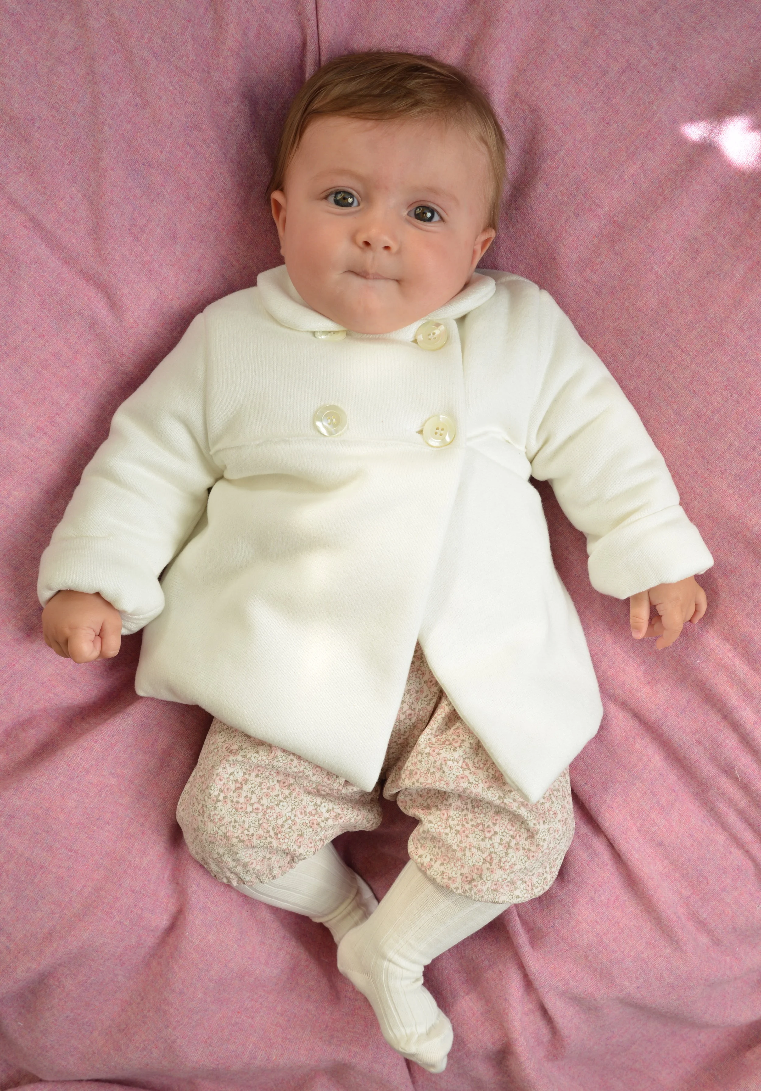 Giacca maglia panna indossato