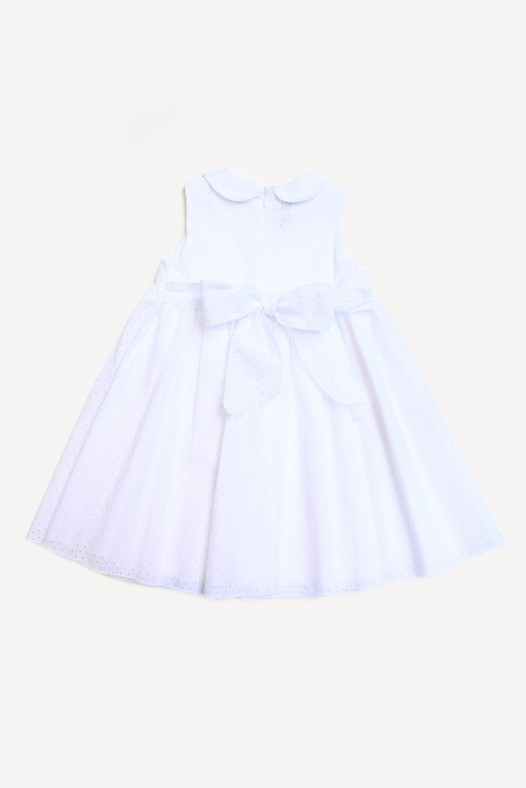 Abito bambina in Sangallo retro