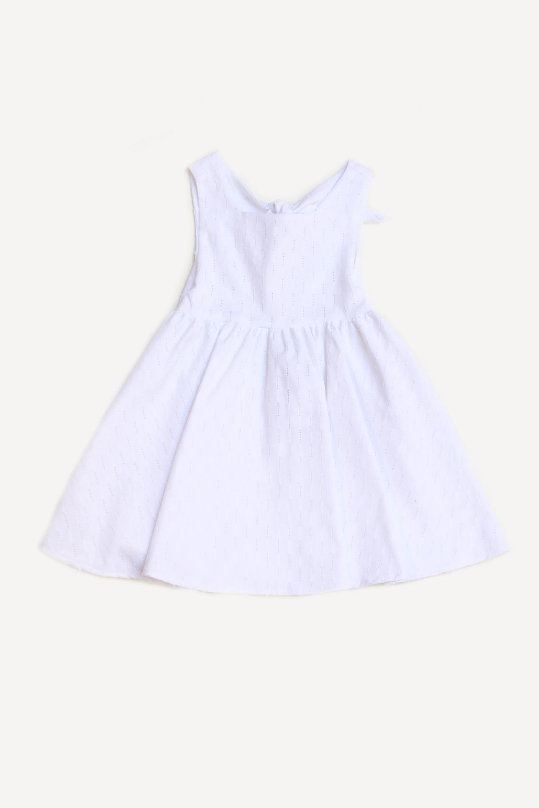 Scamiciato bambina in Sangallo bianco