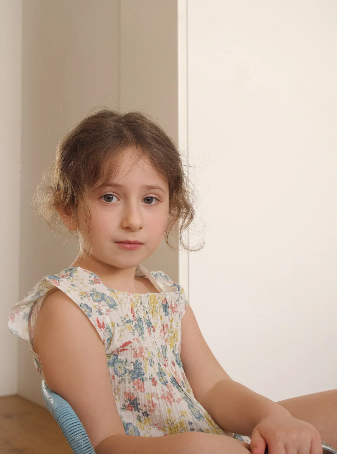 Camicia elasticata a fiori ottanio