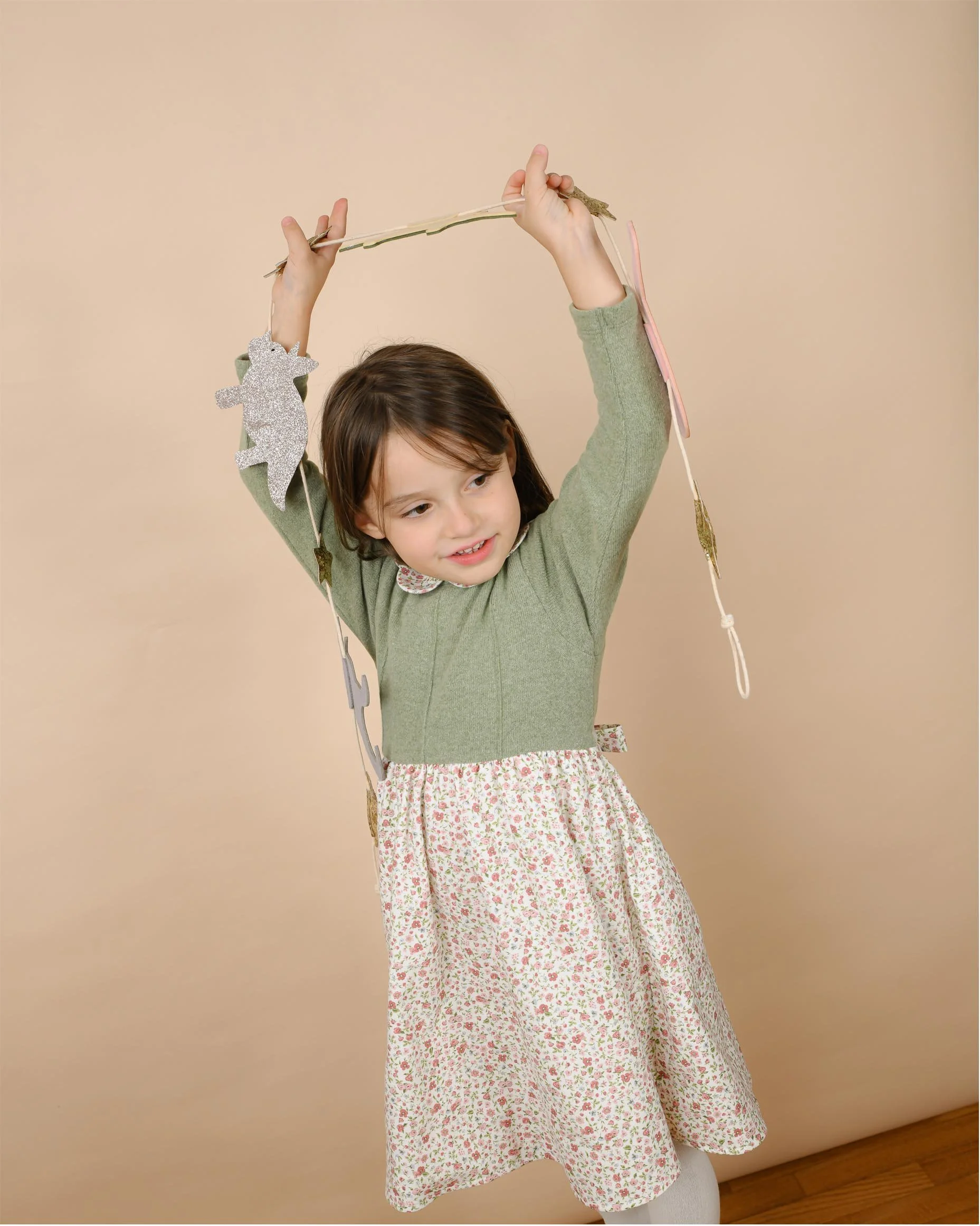 Vestito bambina maglia verde e fiori rosa