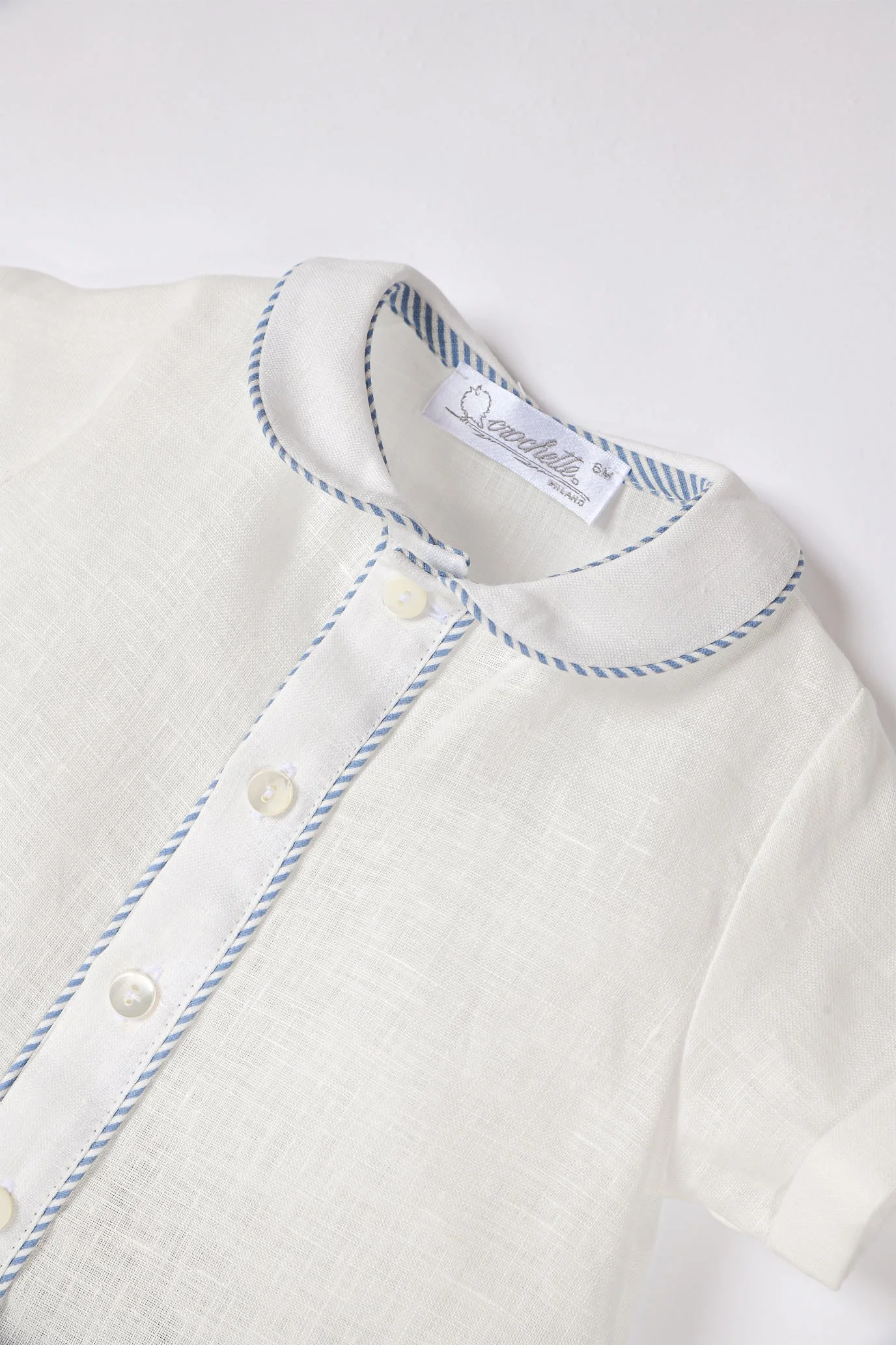 Completo neonato camicia lino e culotte righine blu dettaglio camicia
