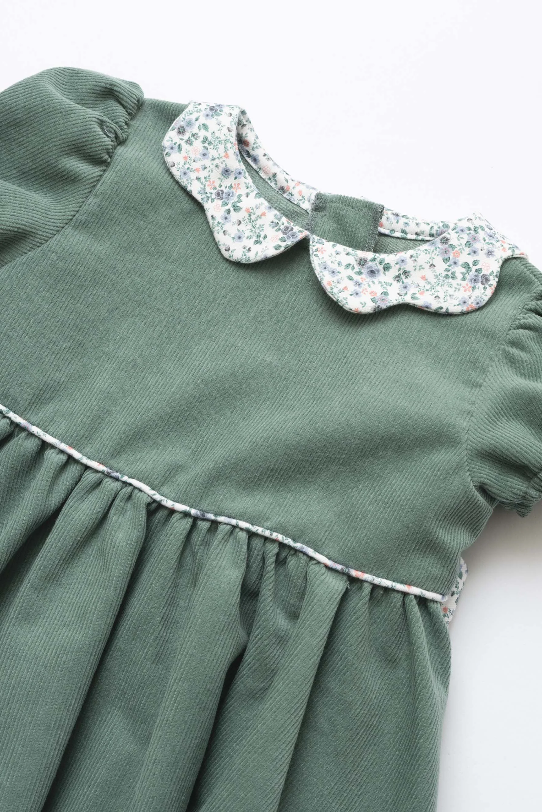 Vestito bambina velluto salvia maniche corte Crochette