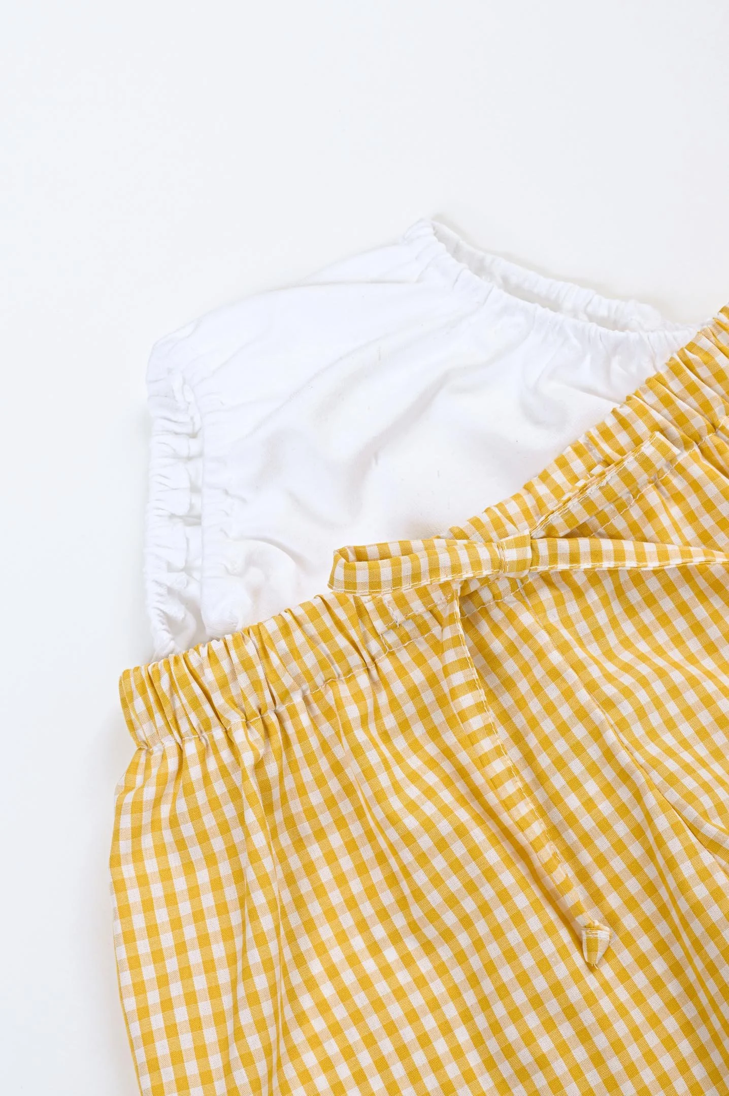 Pantaloncino mare bambino vichy giallo dettaglio