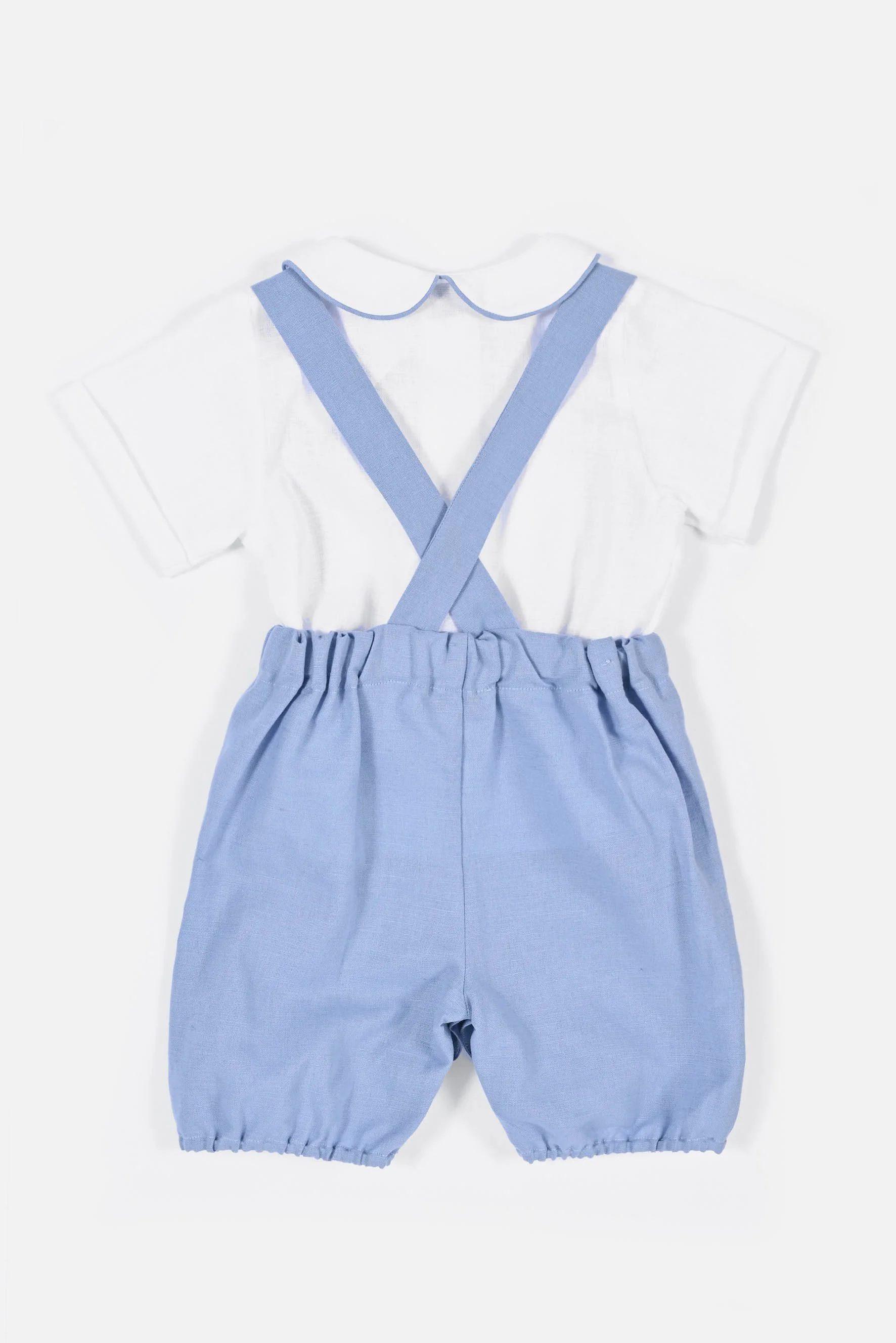 Completo camicia lino bianco e zuava con bretelle in lino avio retro.jpg