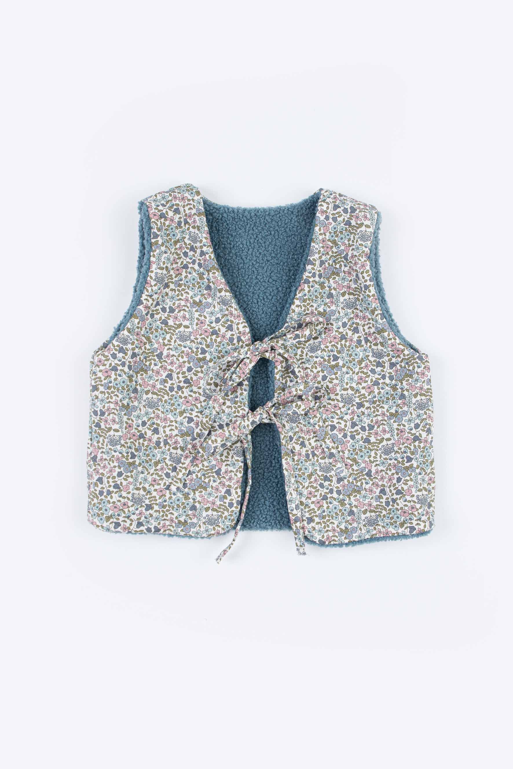 Gilet orso avio fiori.jpg