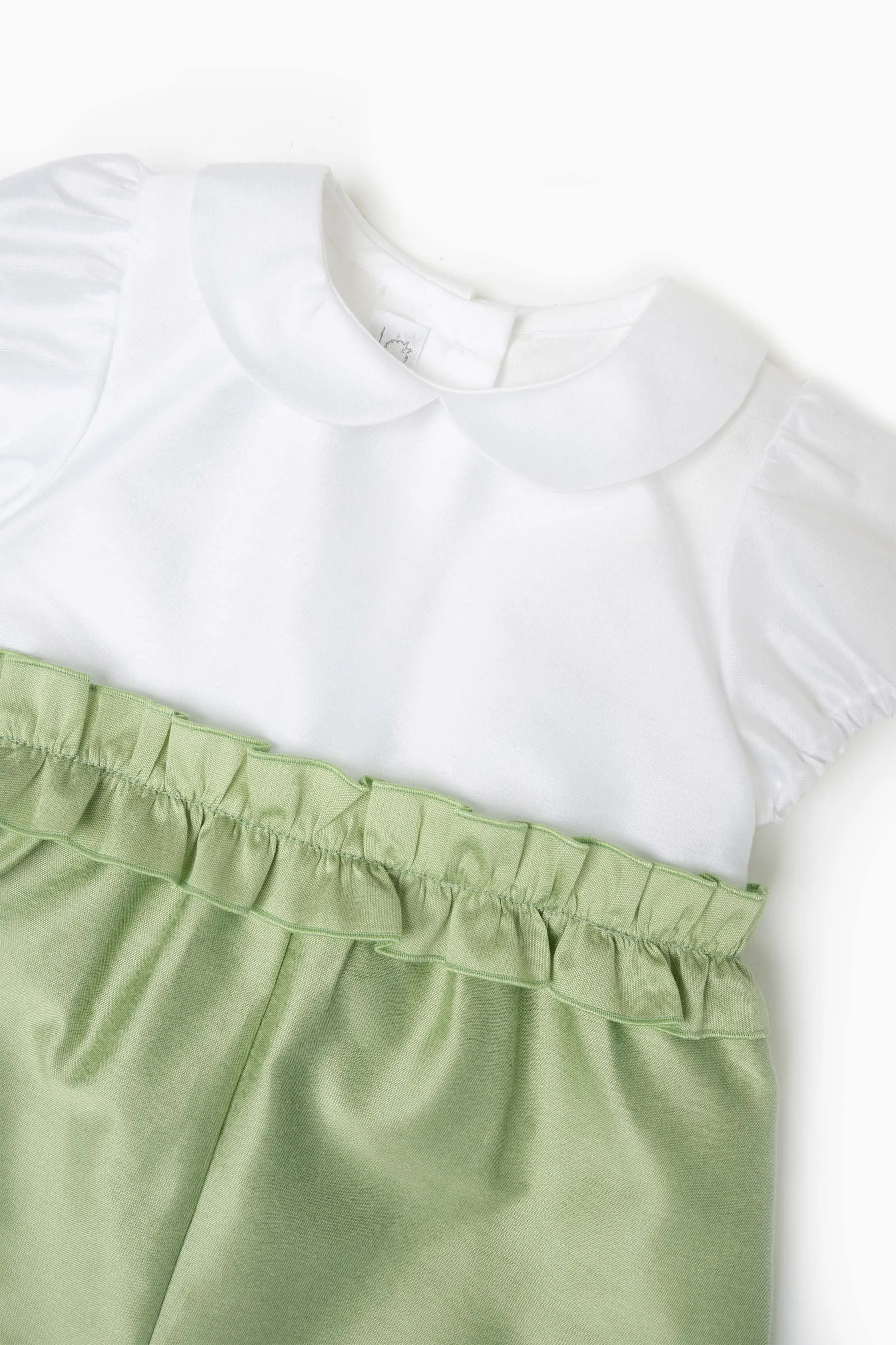 Pagliaccetto cerimonia neonata raso bianco verde kiwi con rouches dettaglio
