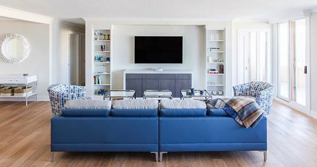 Who says beachy can’t also be modern?!