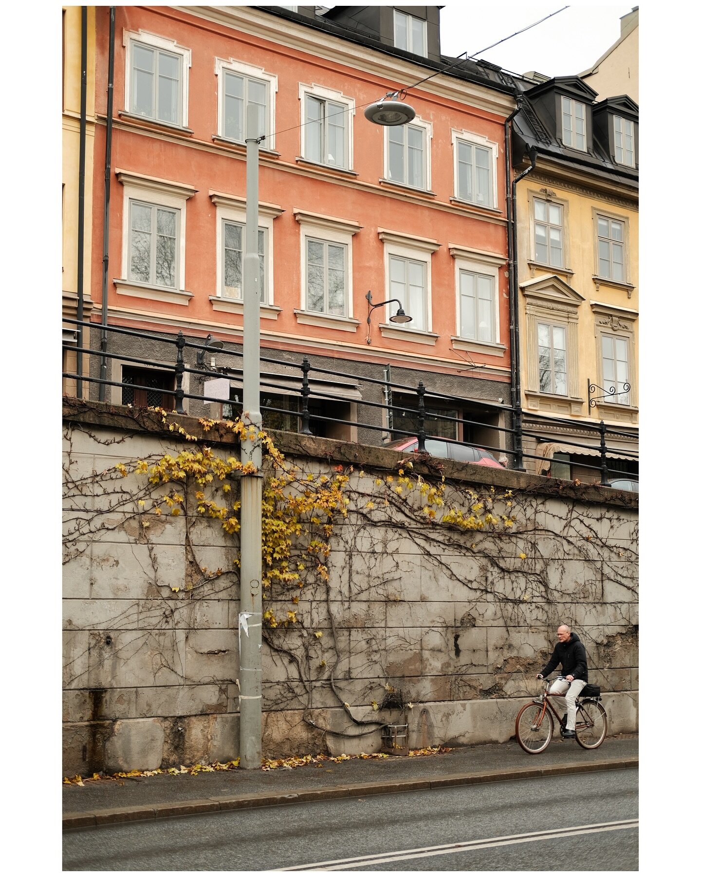 Commuter commuting

Stockholm, Sweden
November 2023

#fujifilm_xseries #fujifilmnordic #fujifilmxpro3 #xpro3 #fujifilm #fujifilm_global #fujifilmfocus #myfujilove #fujimag #stockholm #visitstockholm #viewstockholm #sweden #sverige #spicollective #shi