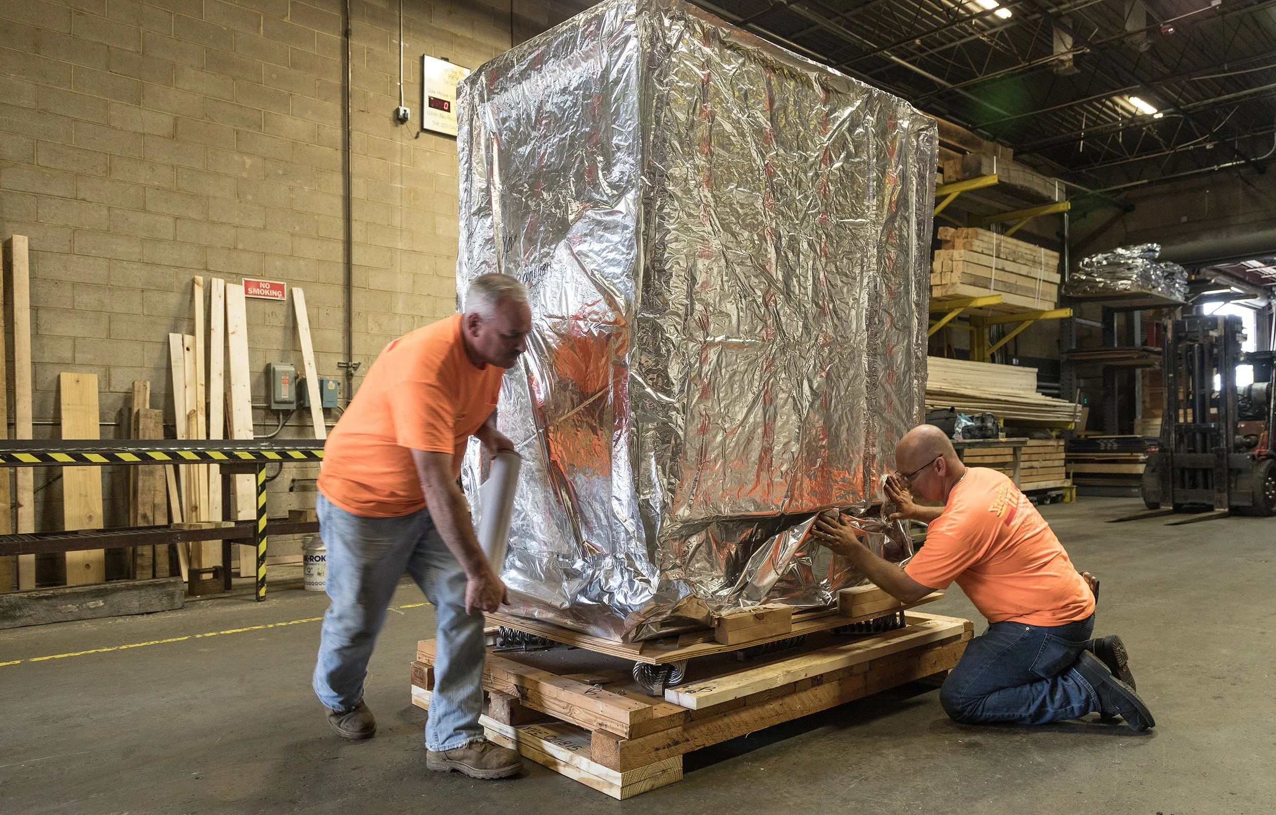 Crating In Logistics Izzi Trucking and Rigging Inc