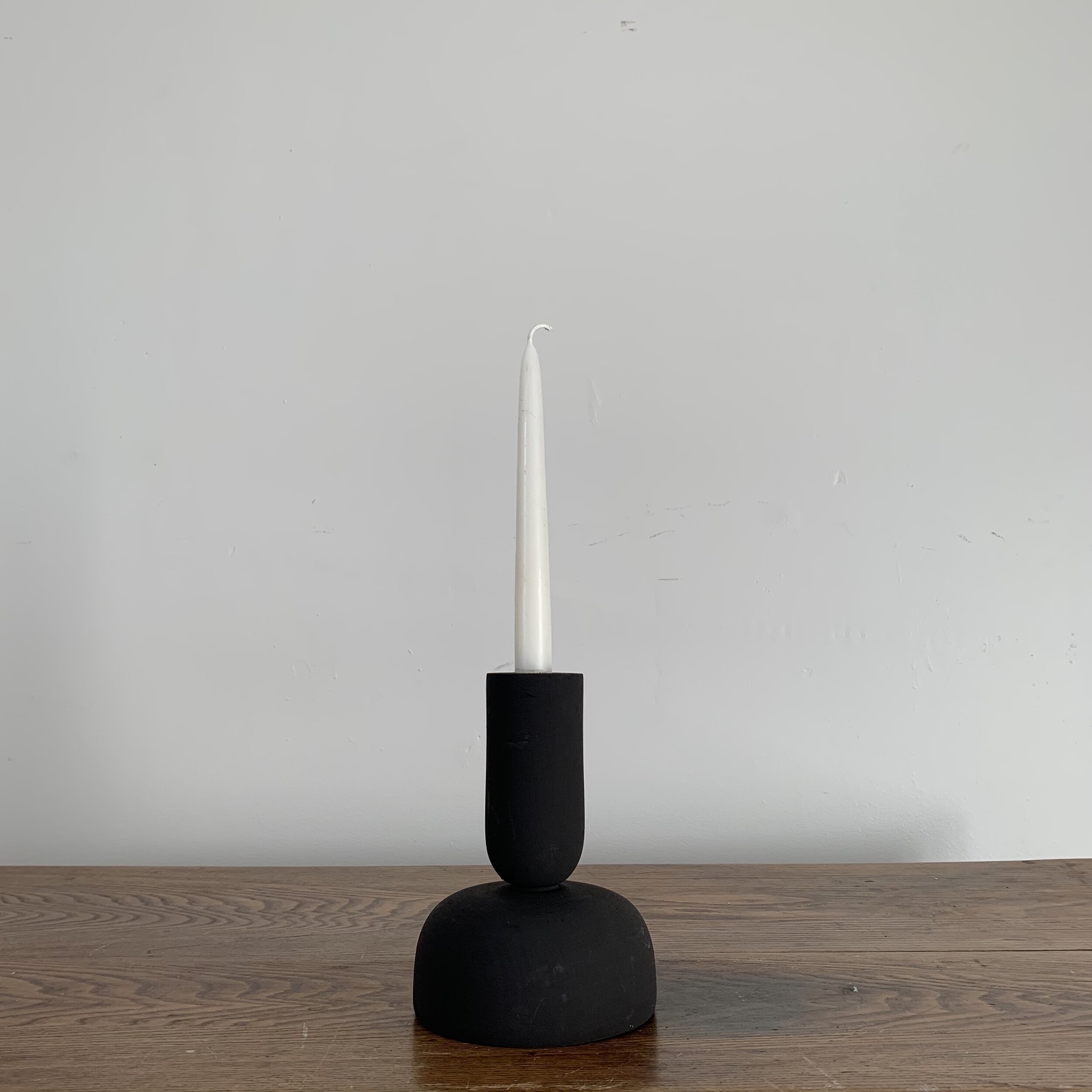 Pine Holder in Black