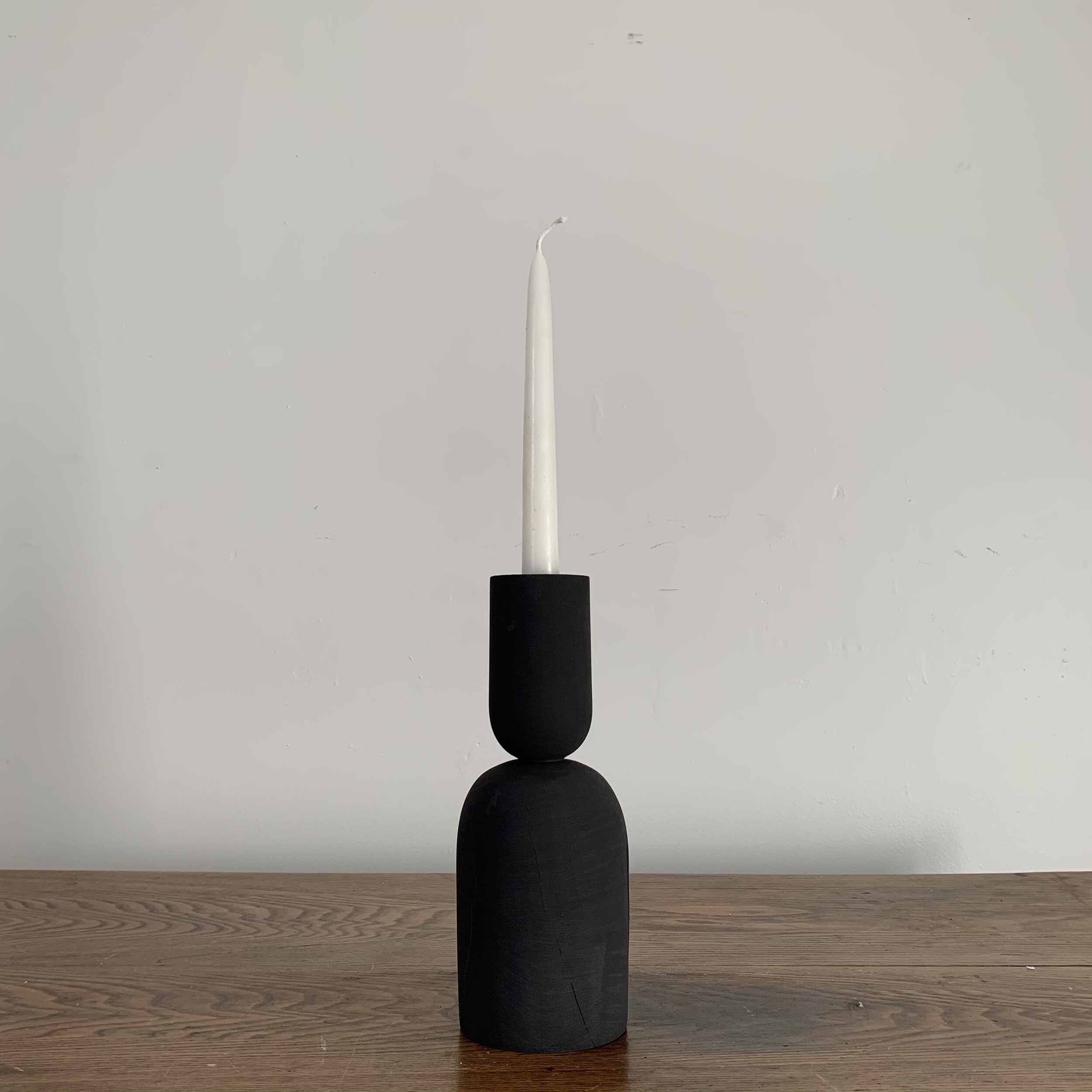 Pine Holder in Black