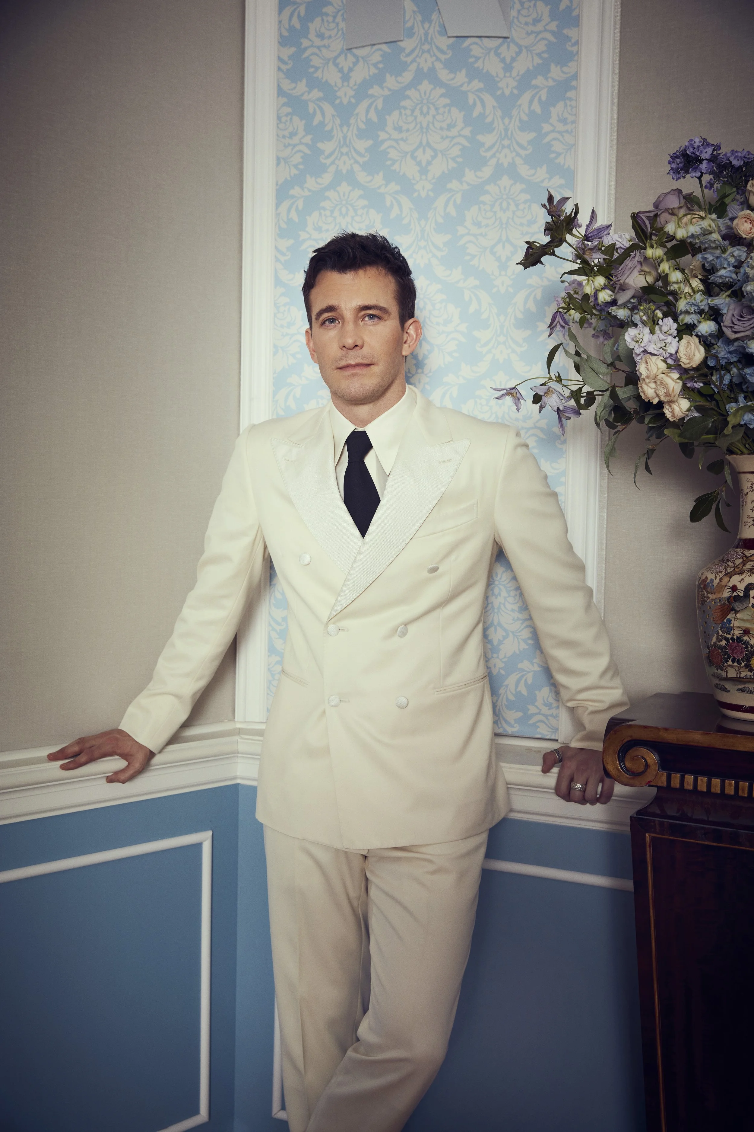 Luke Thompson (Bridgerton Season 4)