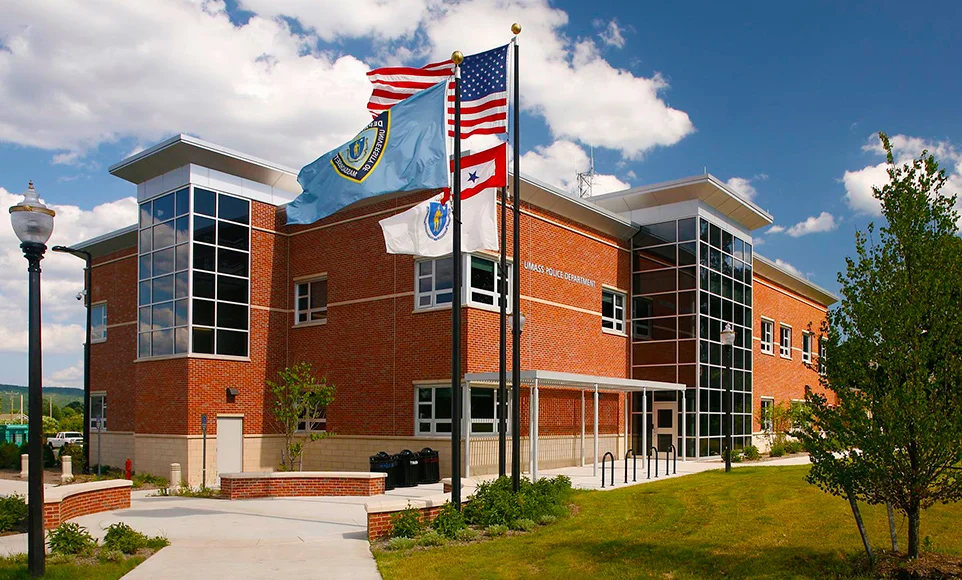 Amherst_UMass_Police_Facility_962x580.jpg