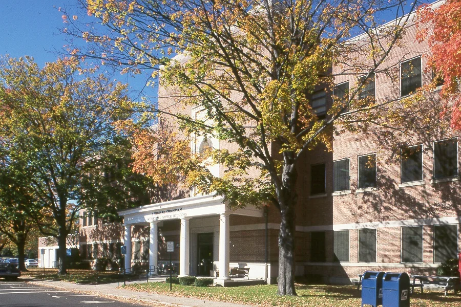 west_springfield Town Hall.jpg