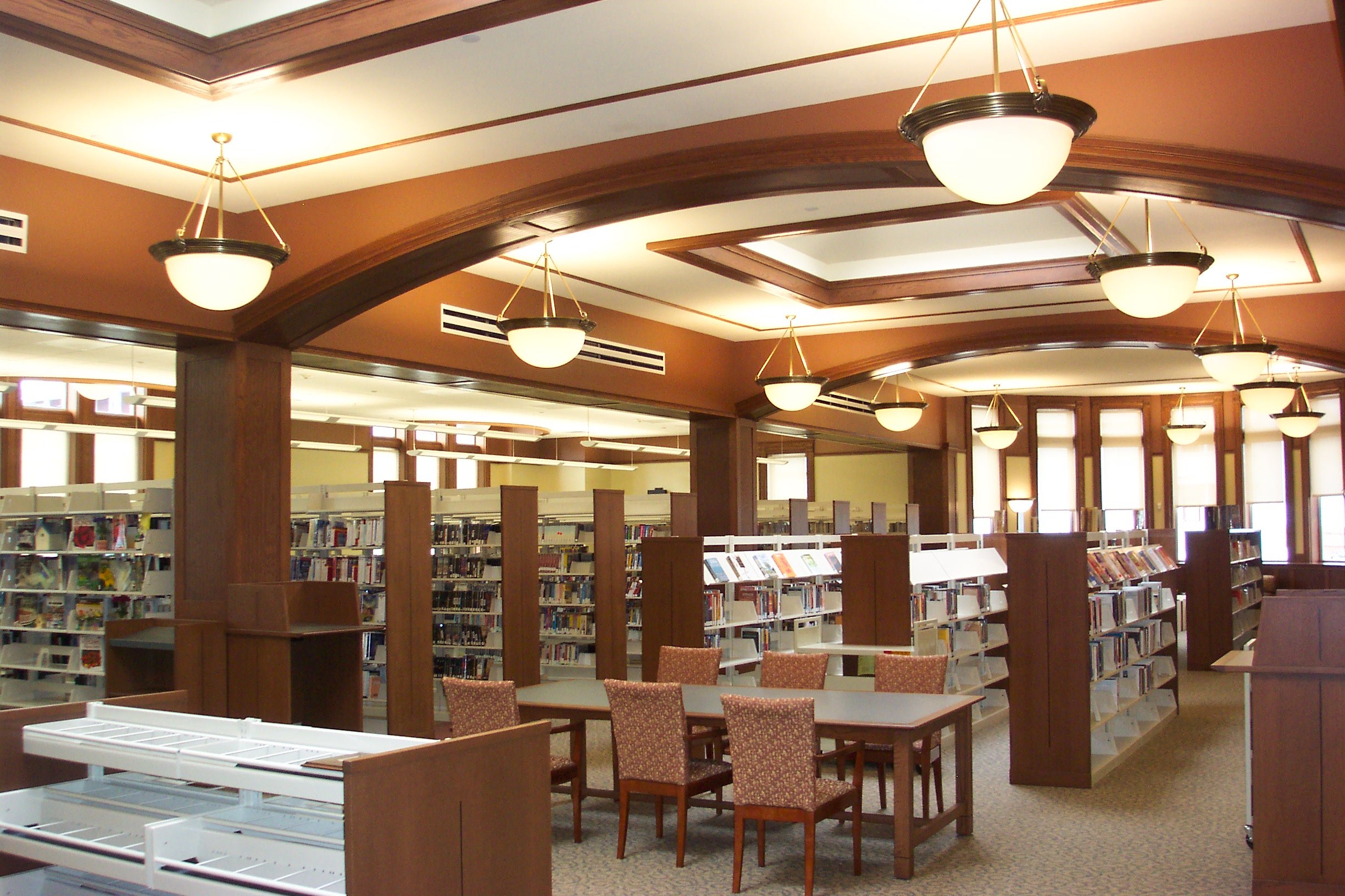 Chicopee_Central_Library_100_0686.JPG