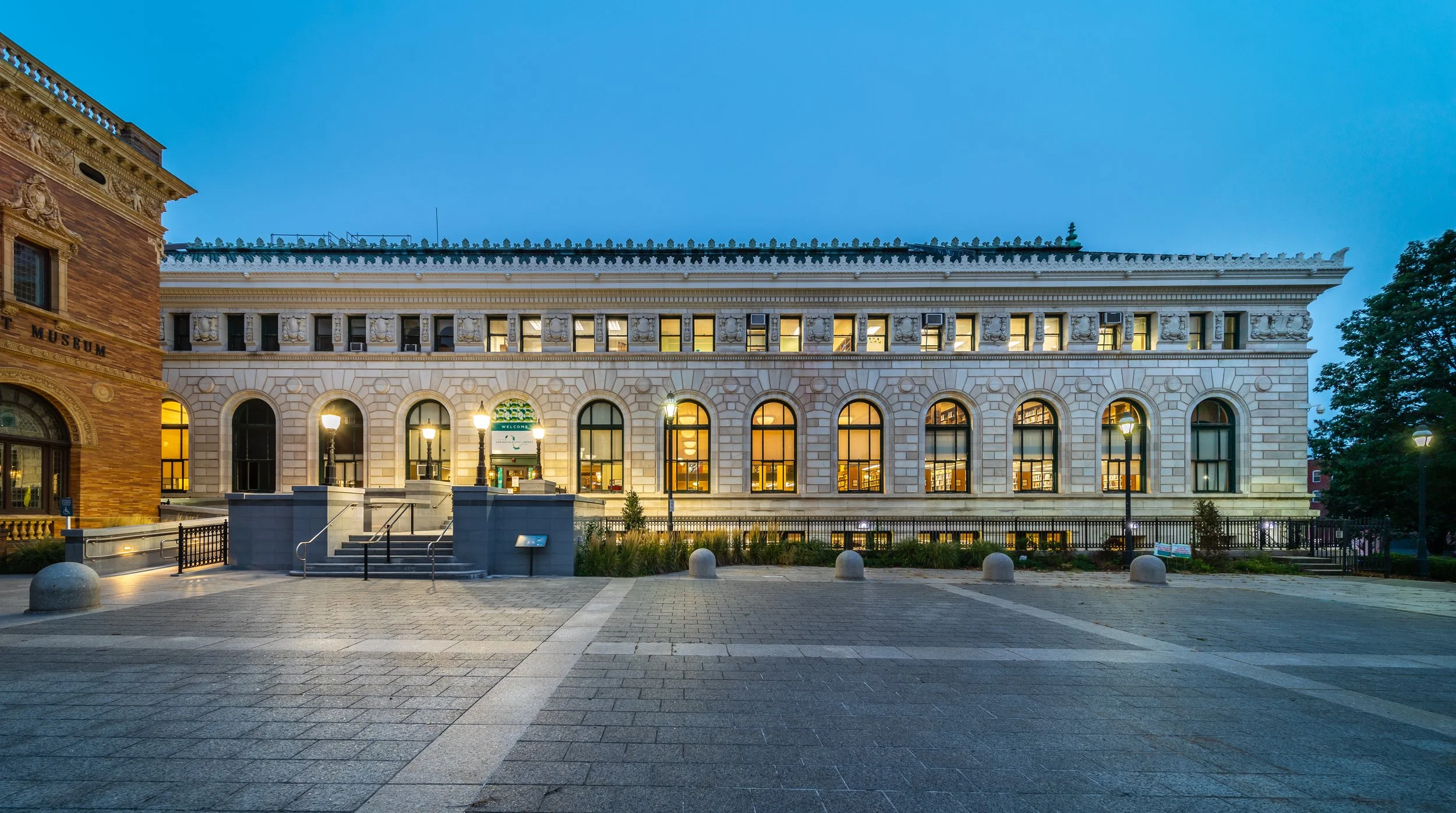CBA-Springfield-Central-Library-Courtyard-20.jpg