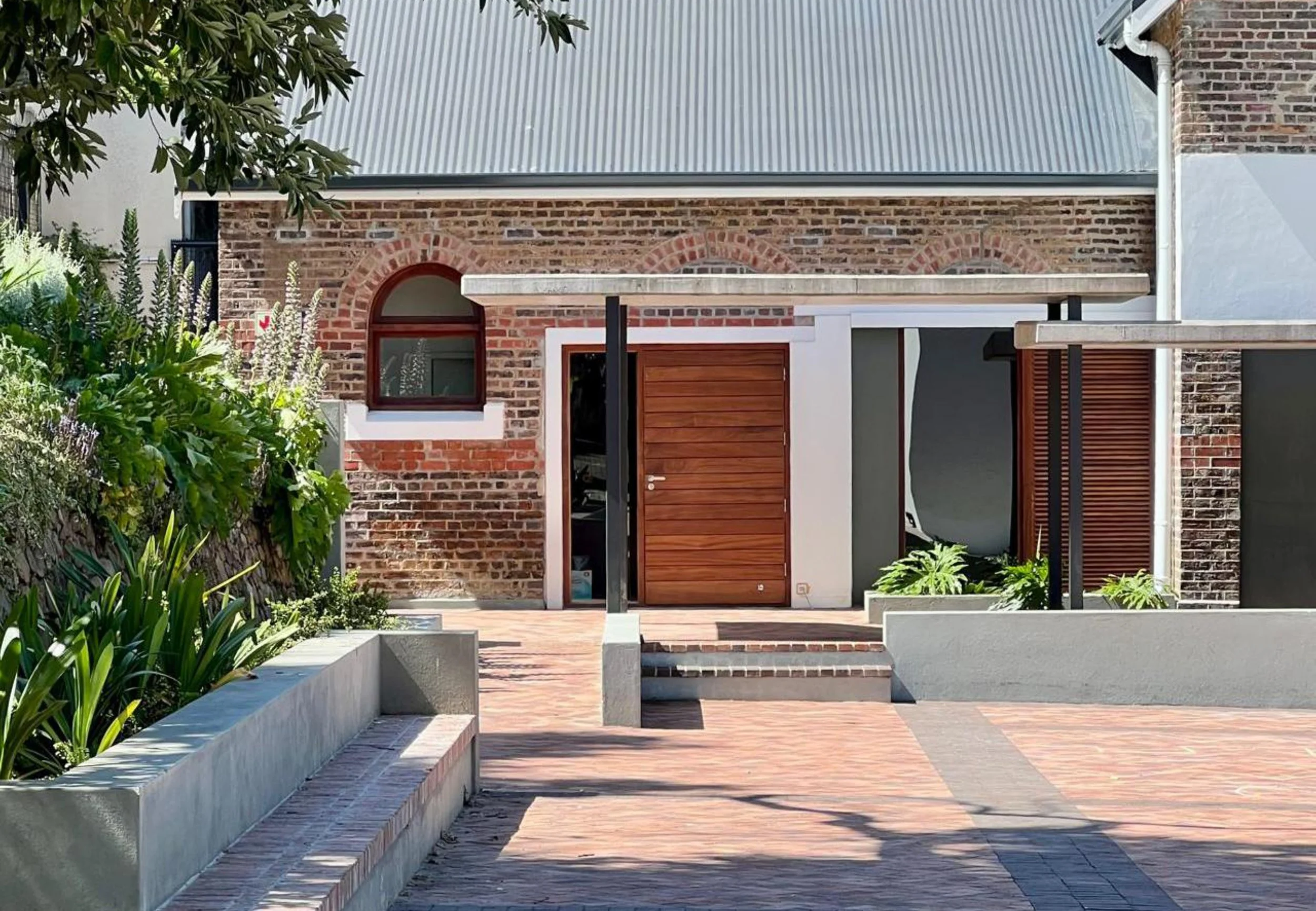   Red Brick Building &amp; Grade N Classrooms  SACS, Newlands 