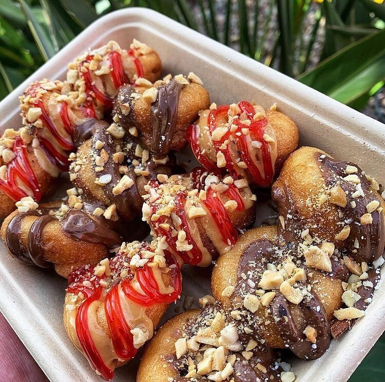 Head down to Lane Field Park Sunday from 10am to 4pm and grab some delicious takeout food, including these delicious hot fresh mini donuts from @donuthellosd.

Our awesome vendors will be ready to serve you in a Covid safe outdoor environment. Rememb