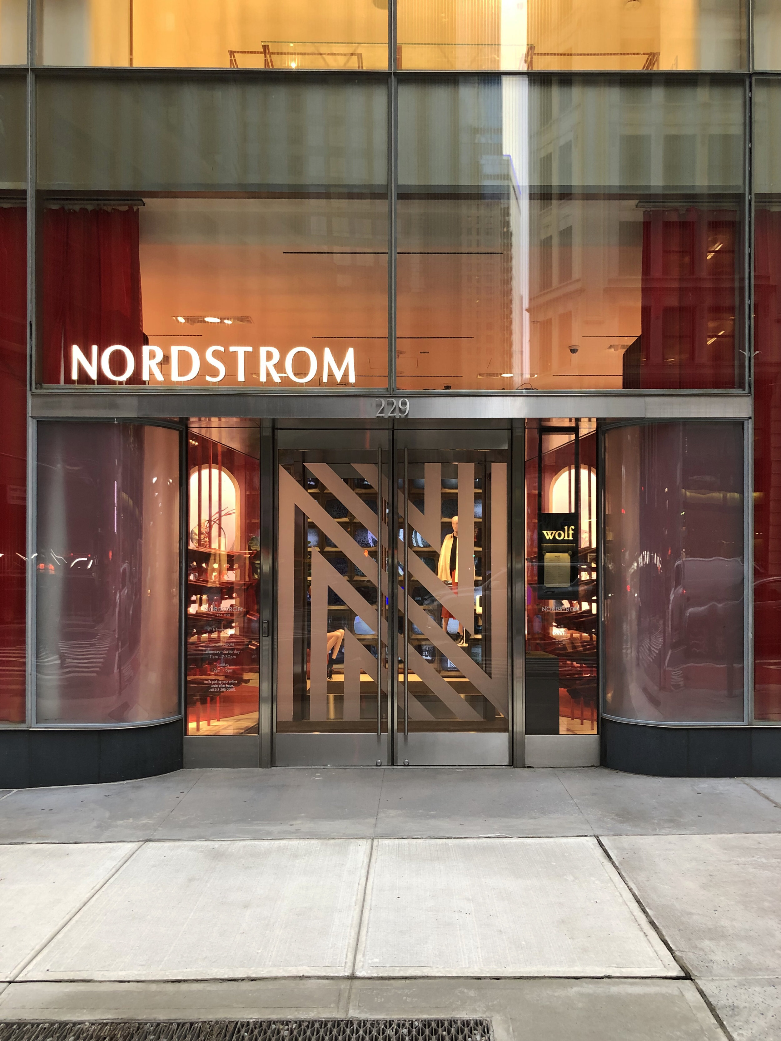 nordstrom nyc flagship store