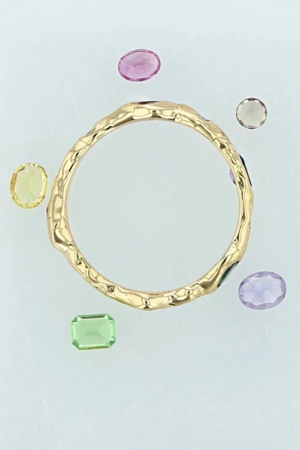 Bague La Braise  Or jaune et 5 pierres (grenats & saphirs)