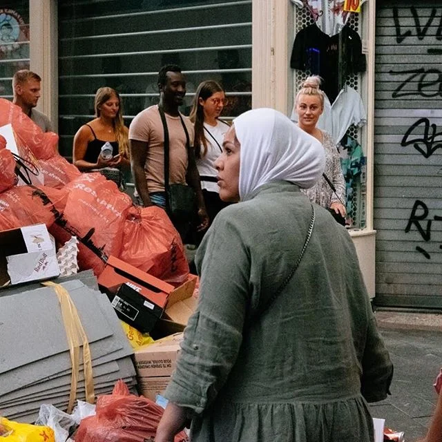Check me out, posting colour #streetphotography