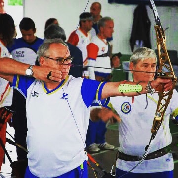 And as around the world also in out home country the family keeps on shooting. Here our friend Mario Mazzantini with his beautiful golden Dms._#spigagram #spigarelli #arcosport #archerylife #archerylove #indoorshooters #bowandarrows #spigadms #arcoyf.jpg