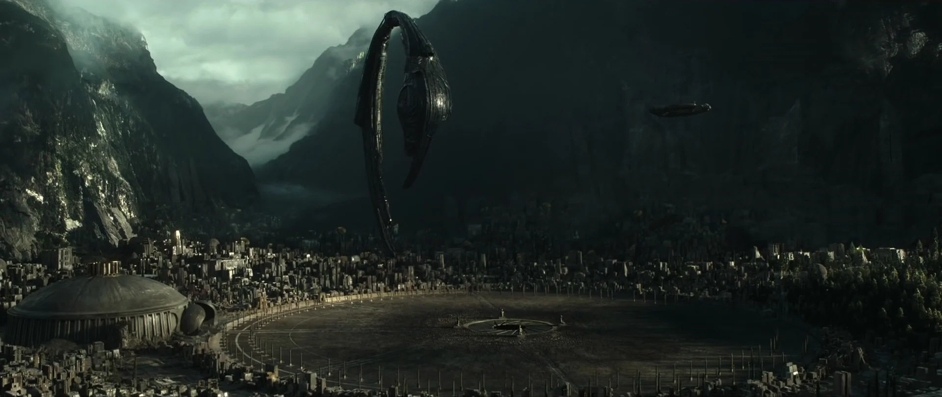 An alien spacecraft hovering above an alien world in Alien: Covenant
