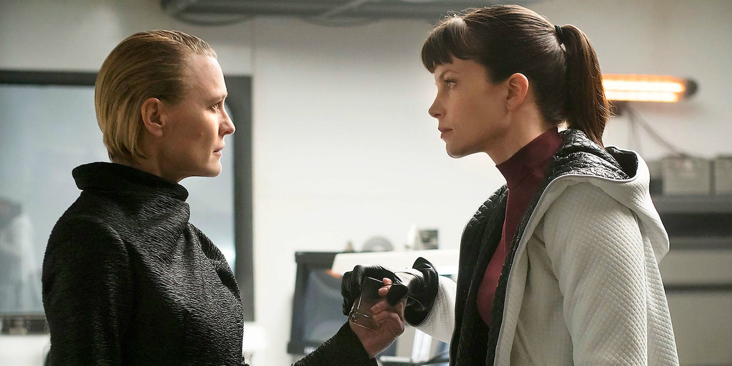 Robin Wright and Sylvia Hoeks in Blade Runner 2049