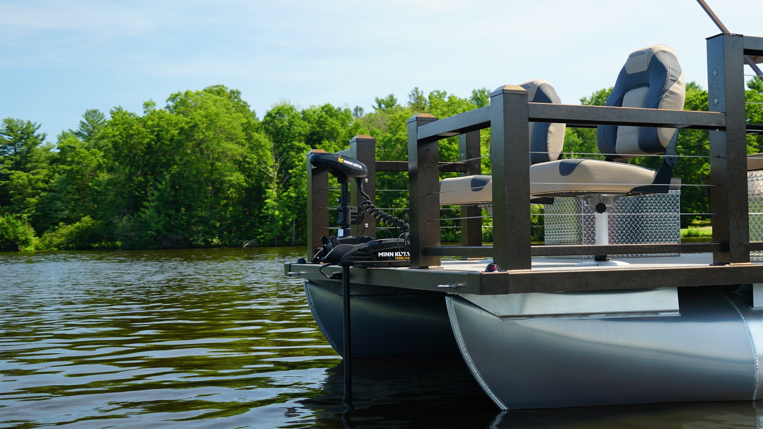 Lake Lounger Minn Kota Trolling Motor.JPG