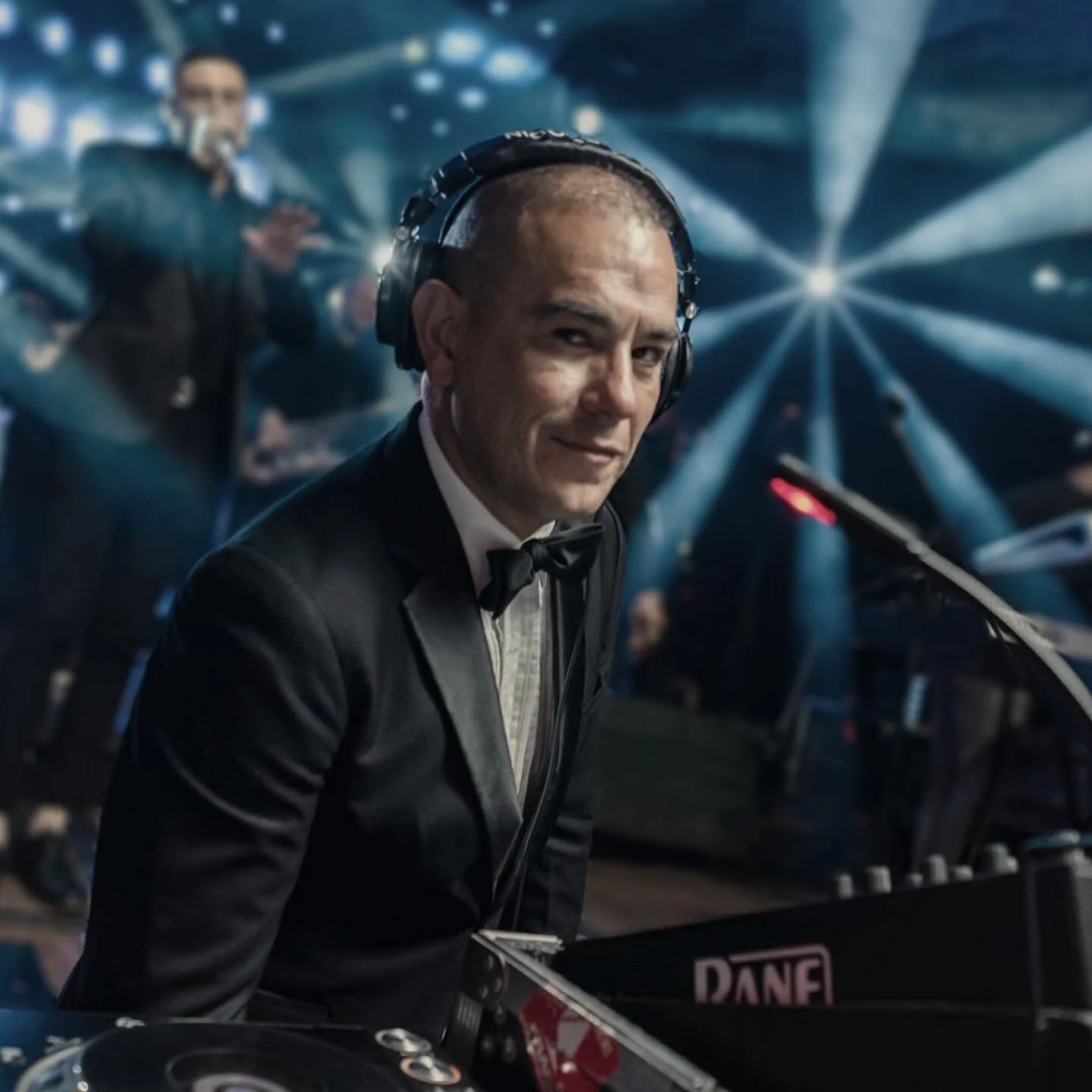 Hoy quiero exaltar el impecable trabajo que hacen los fot&oacute;grafos @amaurisphoto y @miguelphoto quienes con su ojo afinado y su sentido del tiempo (eso que en ingl&eacute;s llaman &ldquo;timing&rdquo;) logran captar lo imposible: la alegr&iacute