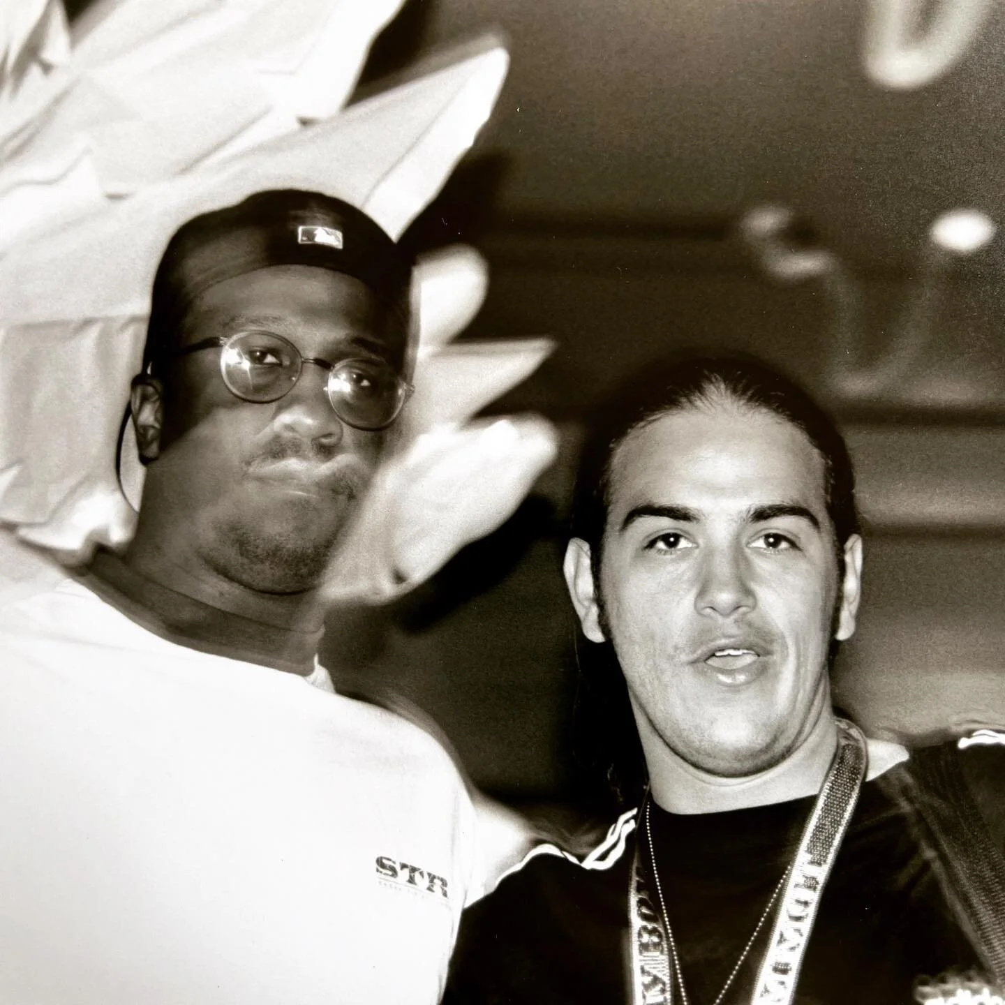#tbt con el gran Todd Terry. Circa 1996. Recomiendo su m&aacute;s reciente set de classic house en el canal de youtube de @defectedrecords 🔥La buena m&uacute;sica madura como el buen vino.🍷🎶 &iexcl;Feliz jueves y mejor puente! #toddterry #housemus