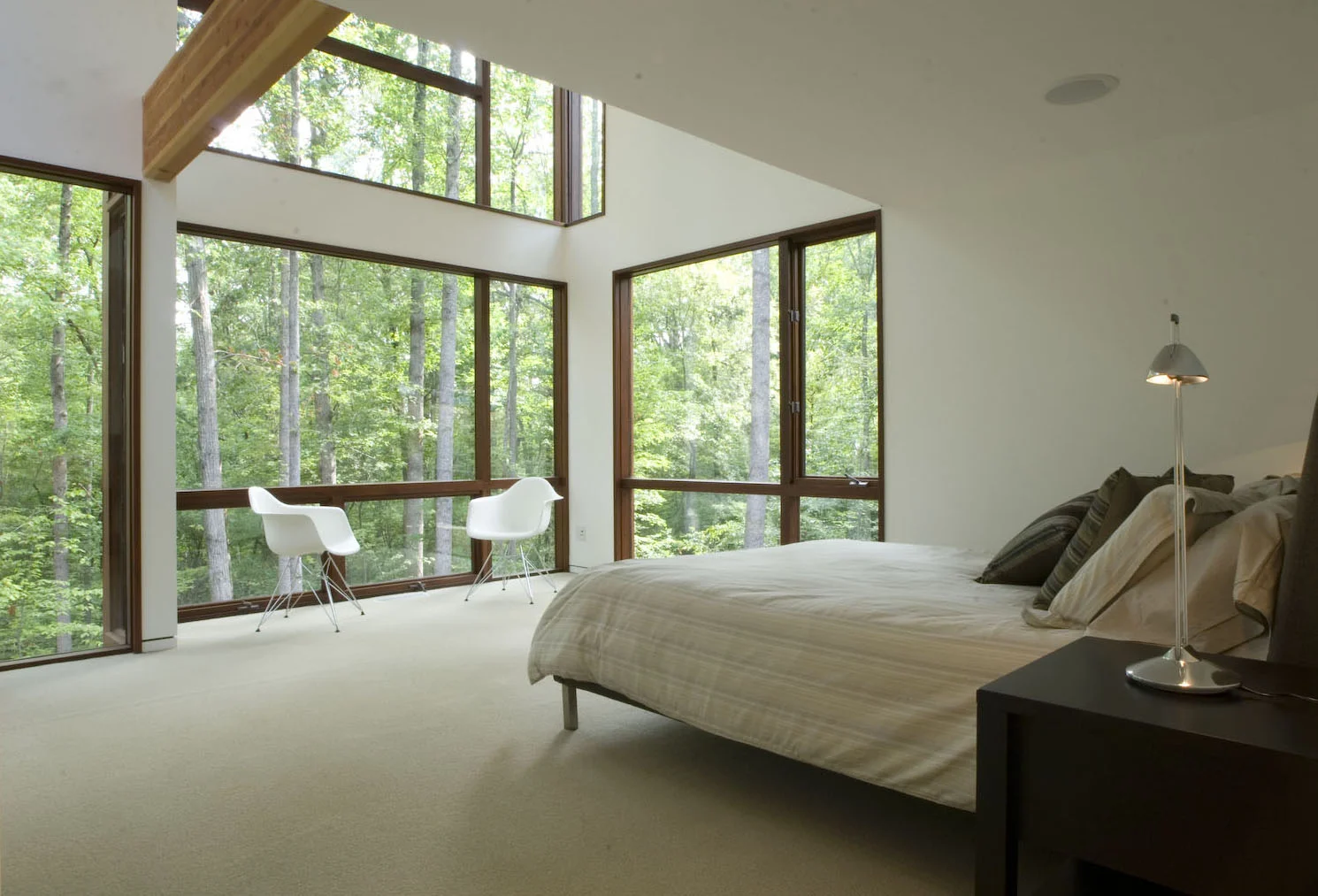 turkel_modern_design_prefab_home_redhill_hillsborough_bedroom.jpg