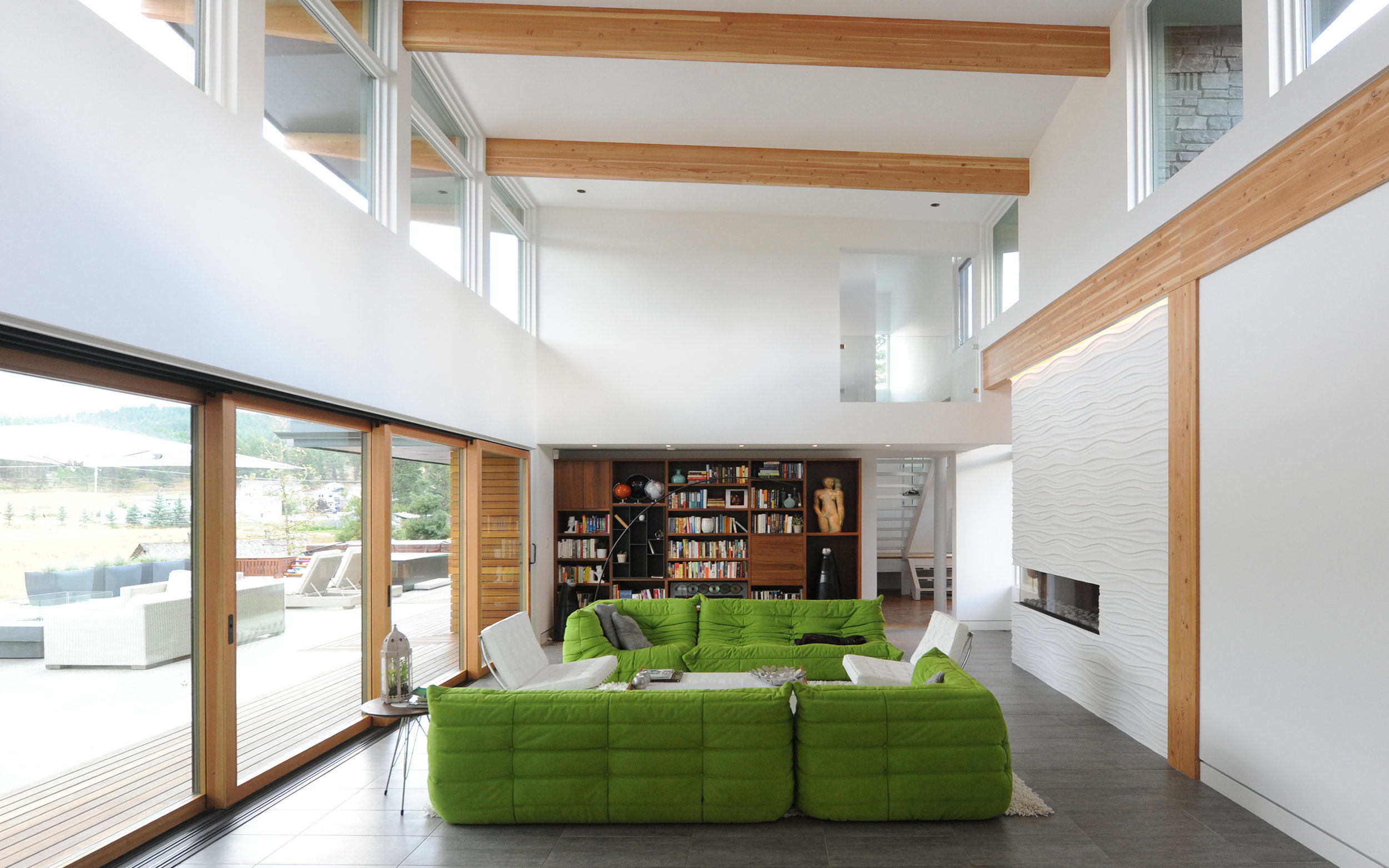 turkel_modern_design_prefab_home_windermere_britishcolumbia_greatroom.jpg