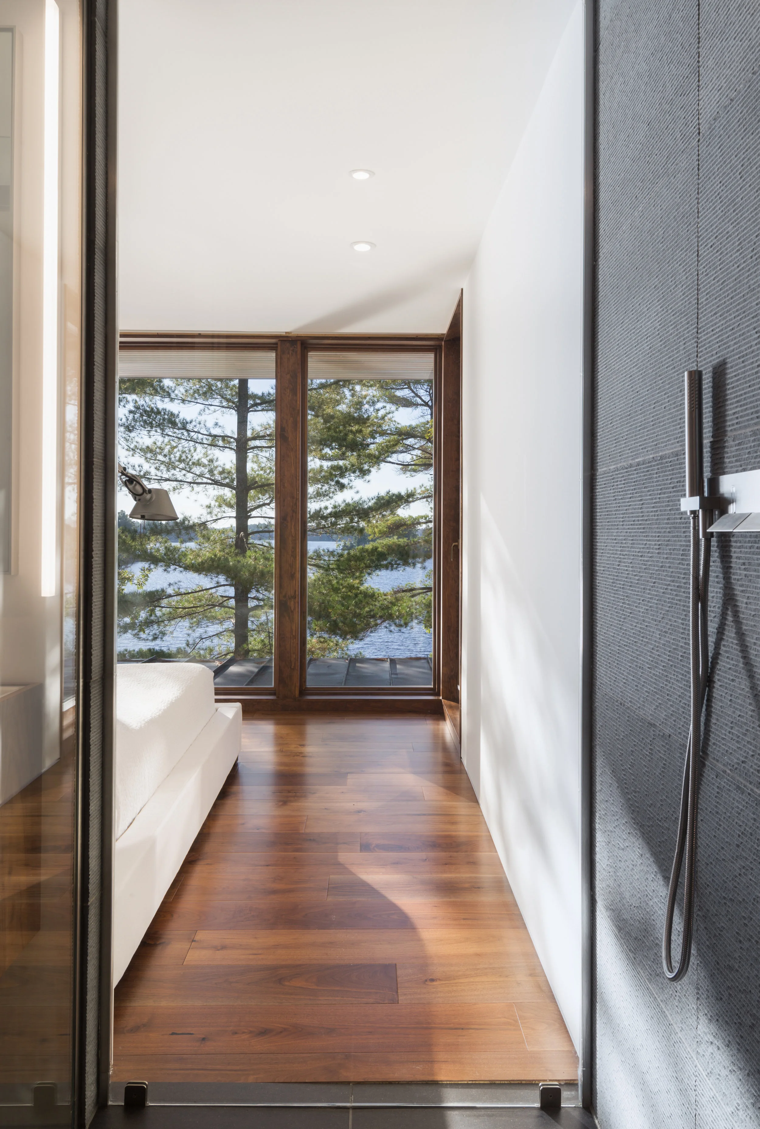 turkel_design_modern_prefab_home_bedroom_view.jpg