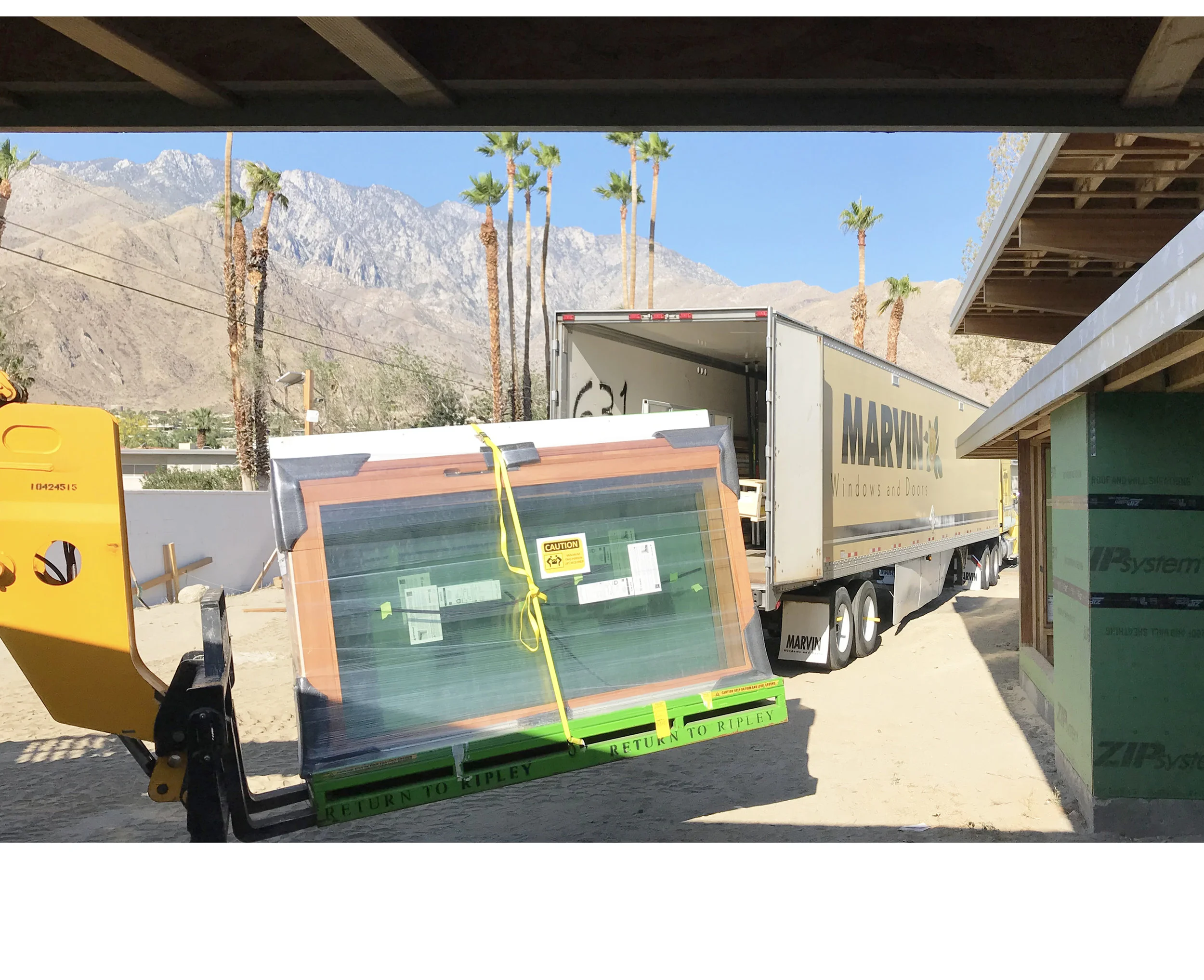 turkel_design_modern_prefab_home_axiomdeserthouse_marvin_liftandslide_doors_delivery_thumbnail.jpg