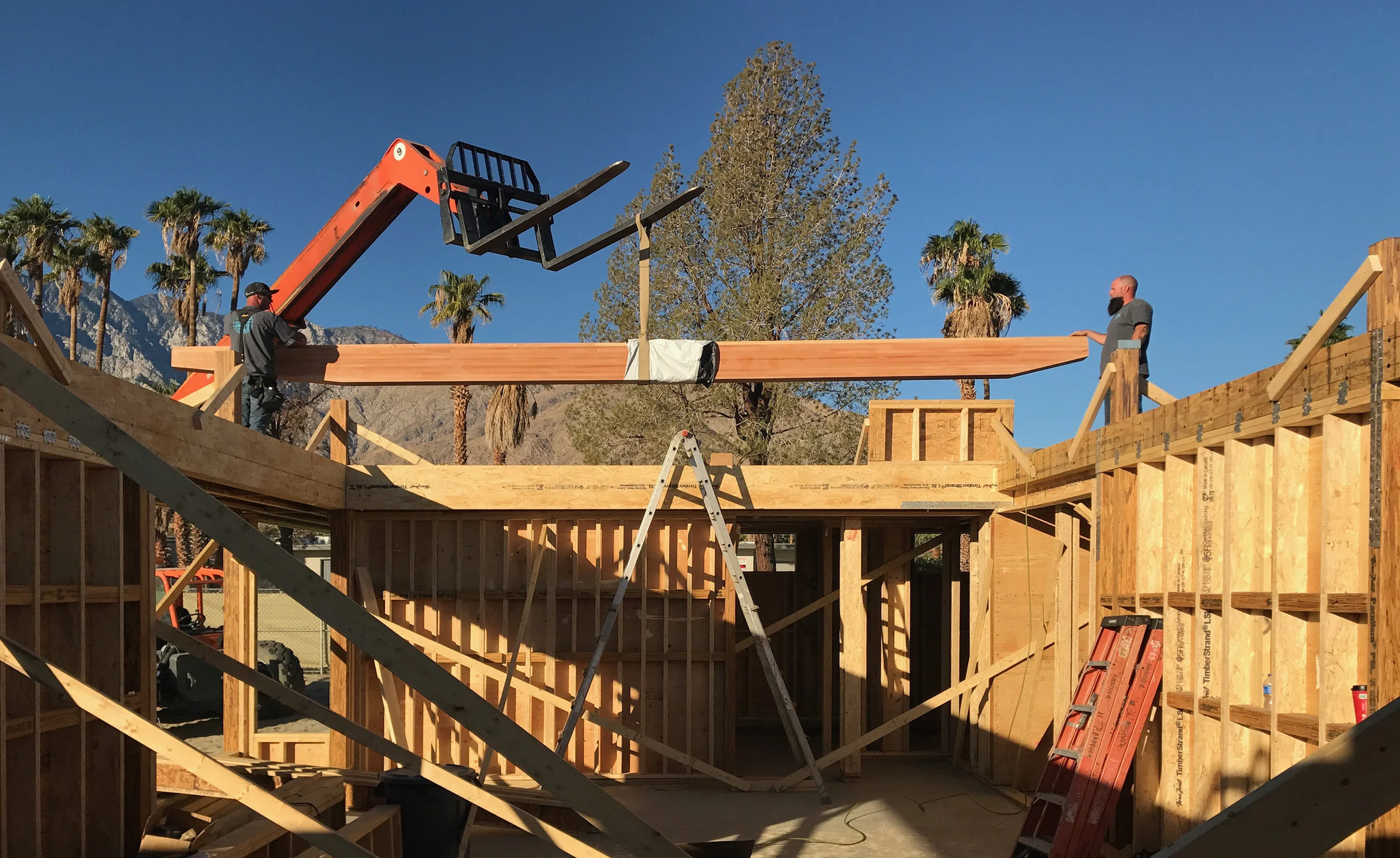 turkel_design_modern_prefab_home_axiomdeserthouse_beams.jpg